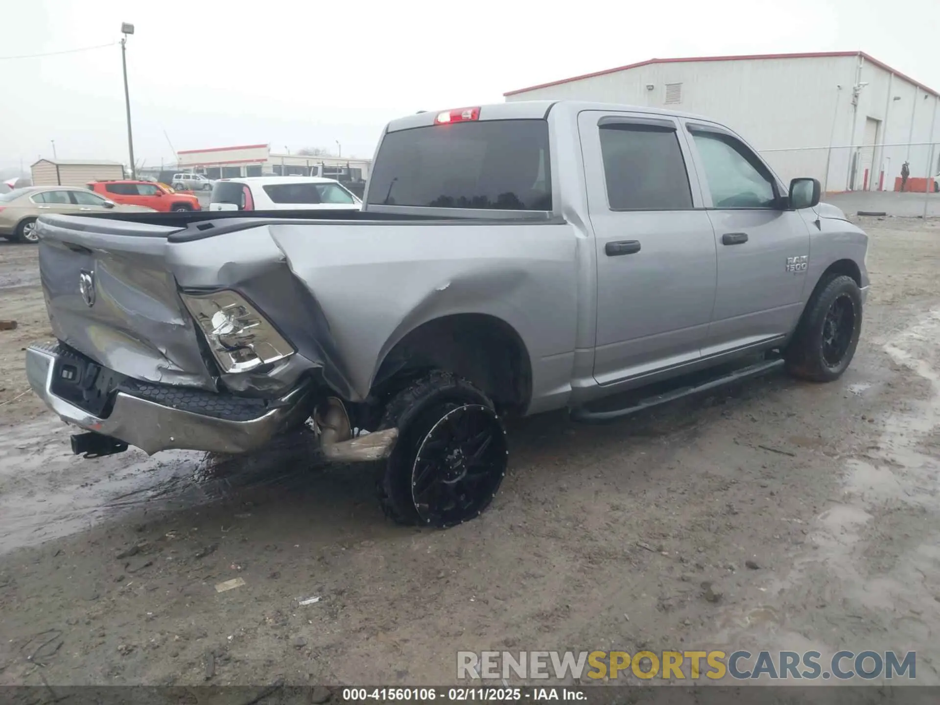 4 fotografías del automóvil dañado 1C6RR6KG3KS726864 RAM 1500 CLASSIC 2019