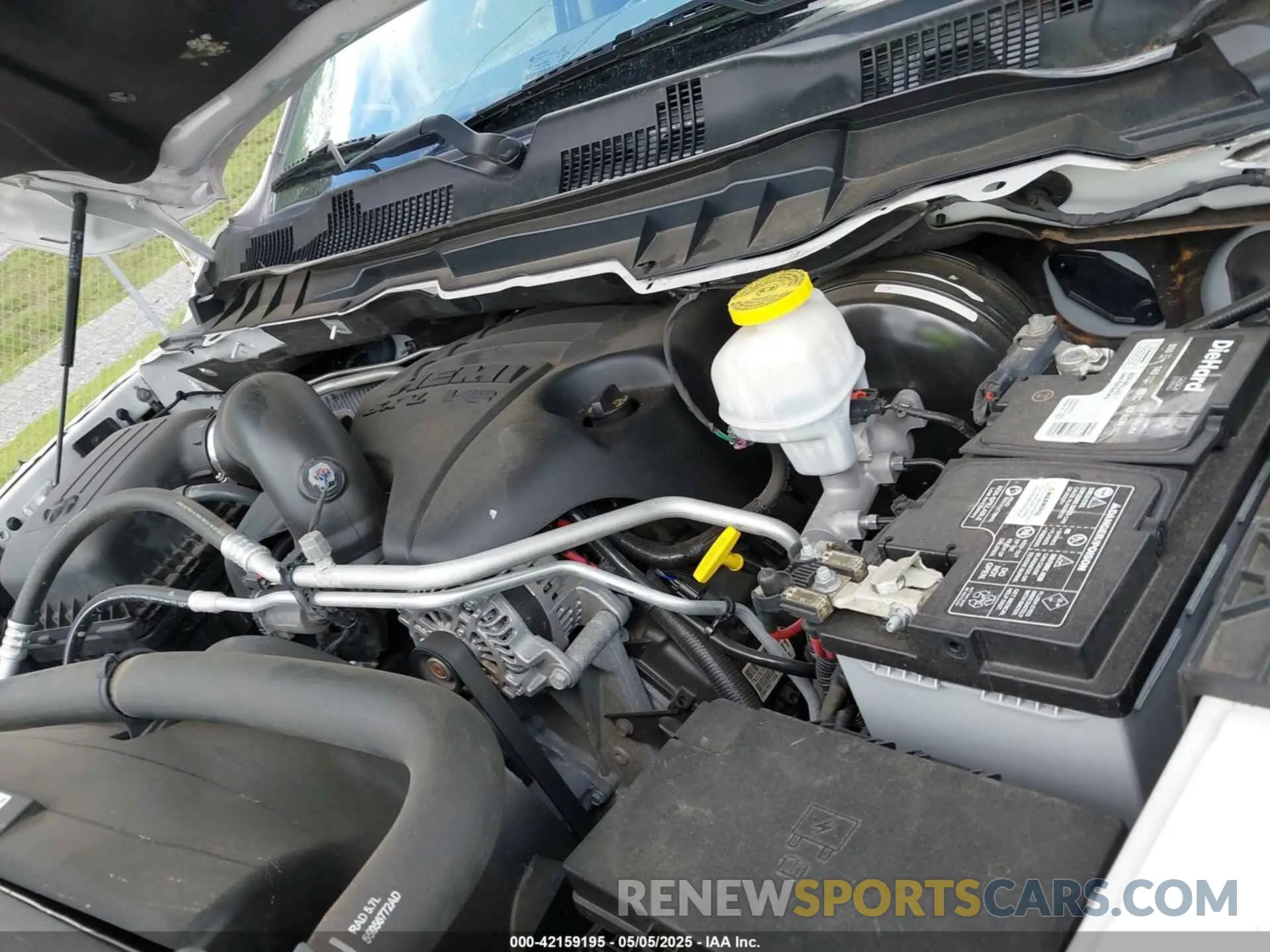 10 fotografías del automóvil dañado 1C6RR6KT5KS552244 RAM 1500 CLASSIC 2019