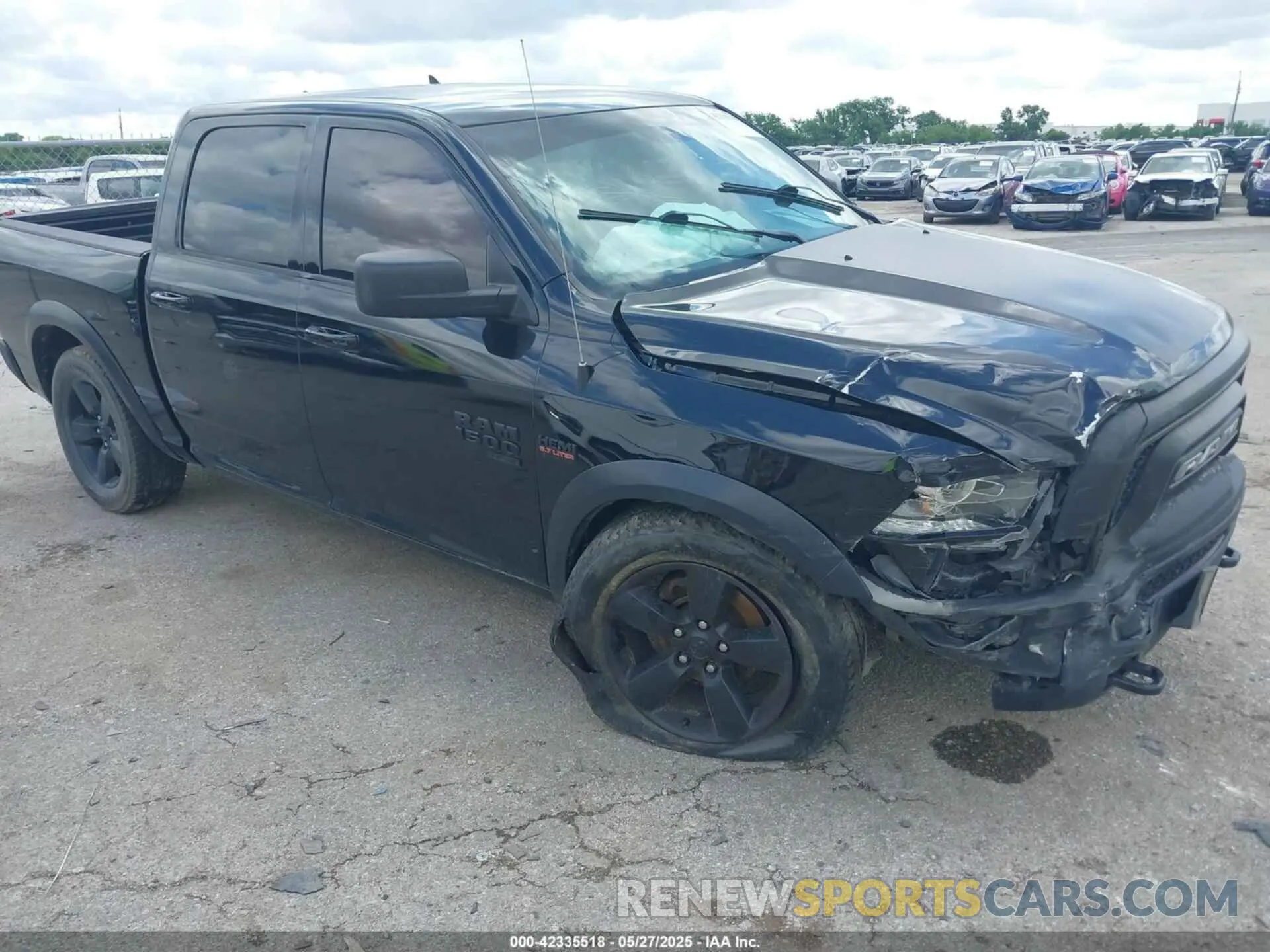 1 fotografías del automóvil dañado 1C6RR6LT0KS697853 RAM 1500 CLASSIC 2019