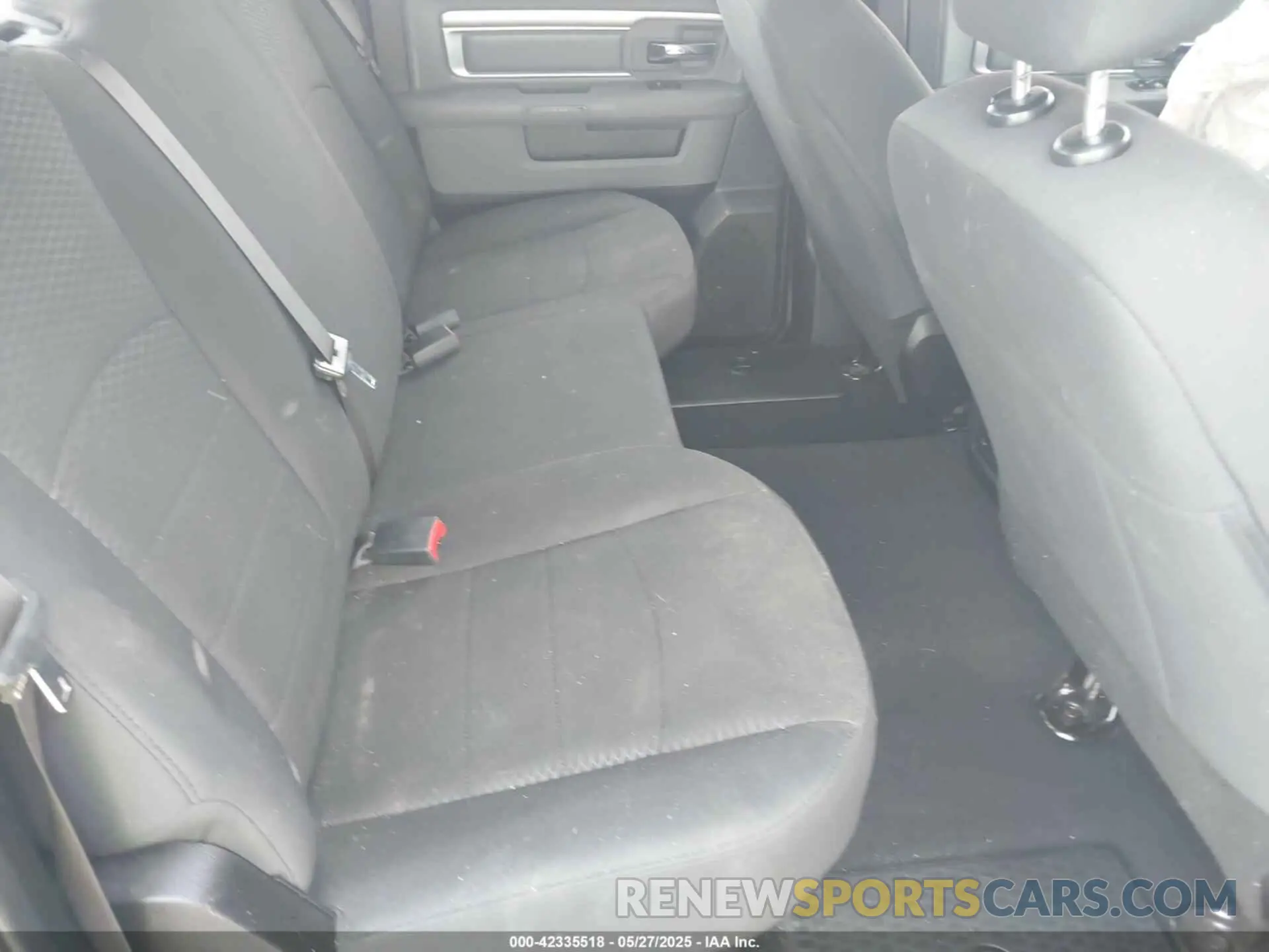 8 fotografías del automóvil dañado 1C6RR6LT0KS697853 RAM 1500 CLASSIC 2019