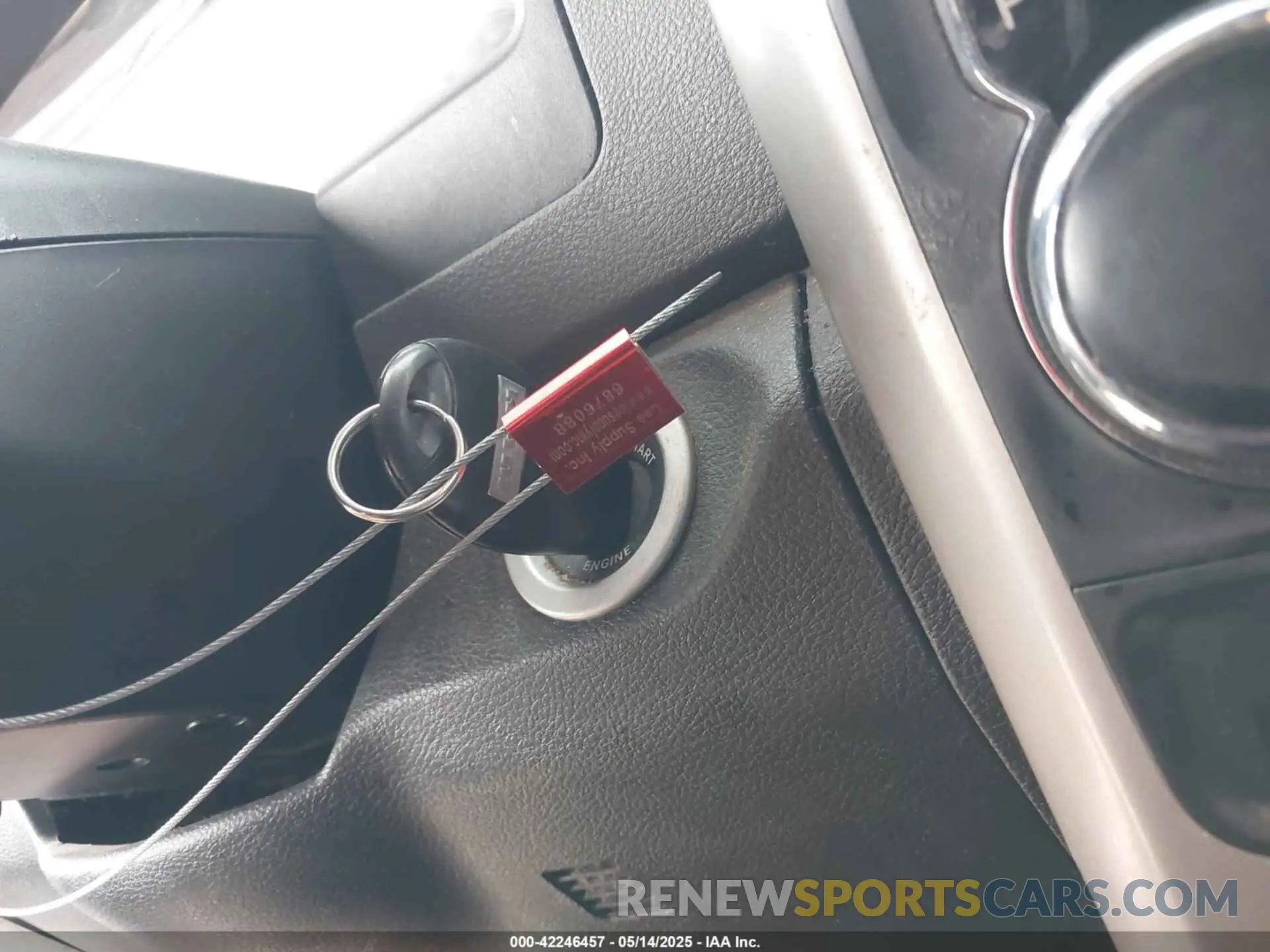 11 fotografías del automóvil dañado 1C6RR6LT9KS539625 RAM 1500 CLASSIC 2019