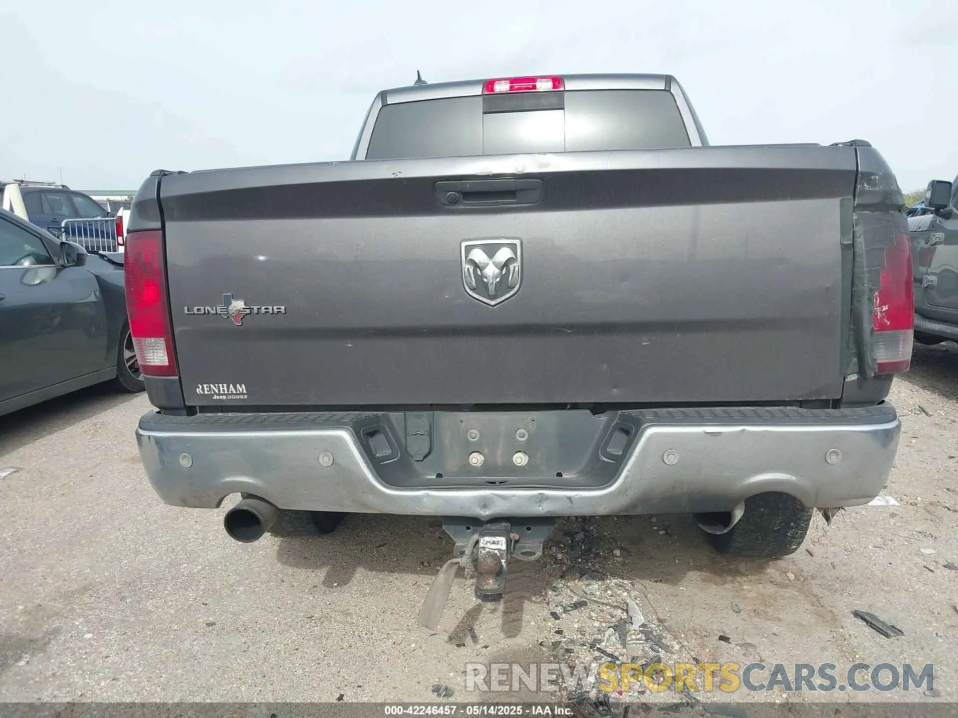 16 fotografías del automóvil dañado 1C6RR6LT9KS539625 RAM 1500 CLASSIC 2019