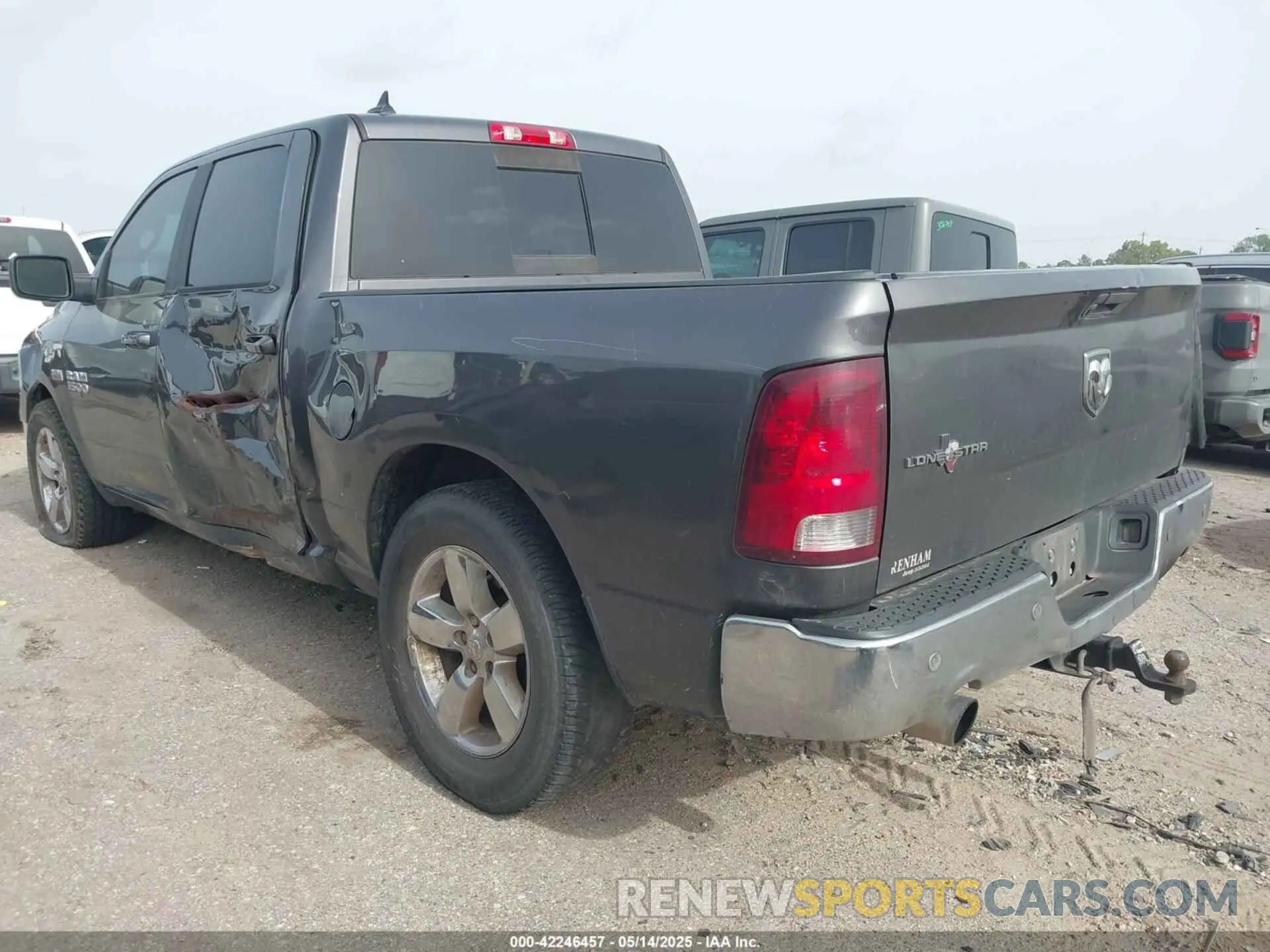 3 fotografías del automóvil dañado 1C6RR6LT9KS539625 RAM 1500 CLASSIC 2019