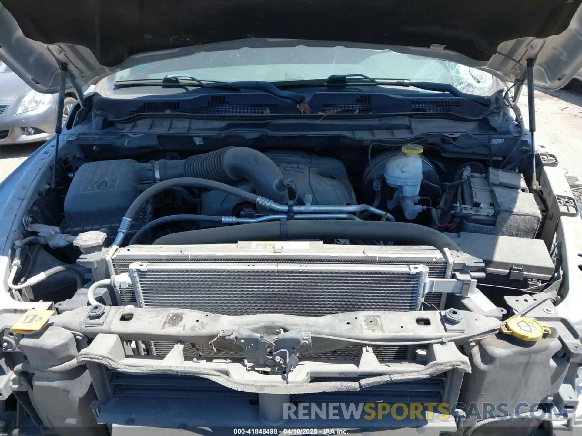 10 fotografías del automóvil dañado 1C6RR6LTXKS564033 RAM 1500 CLASSIC 2019