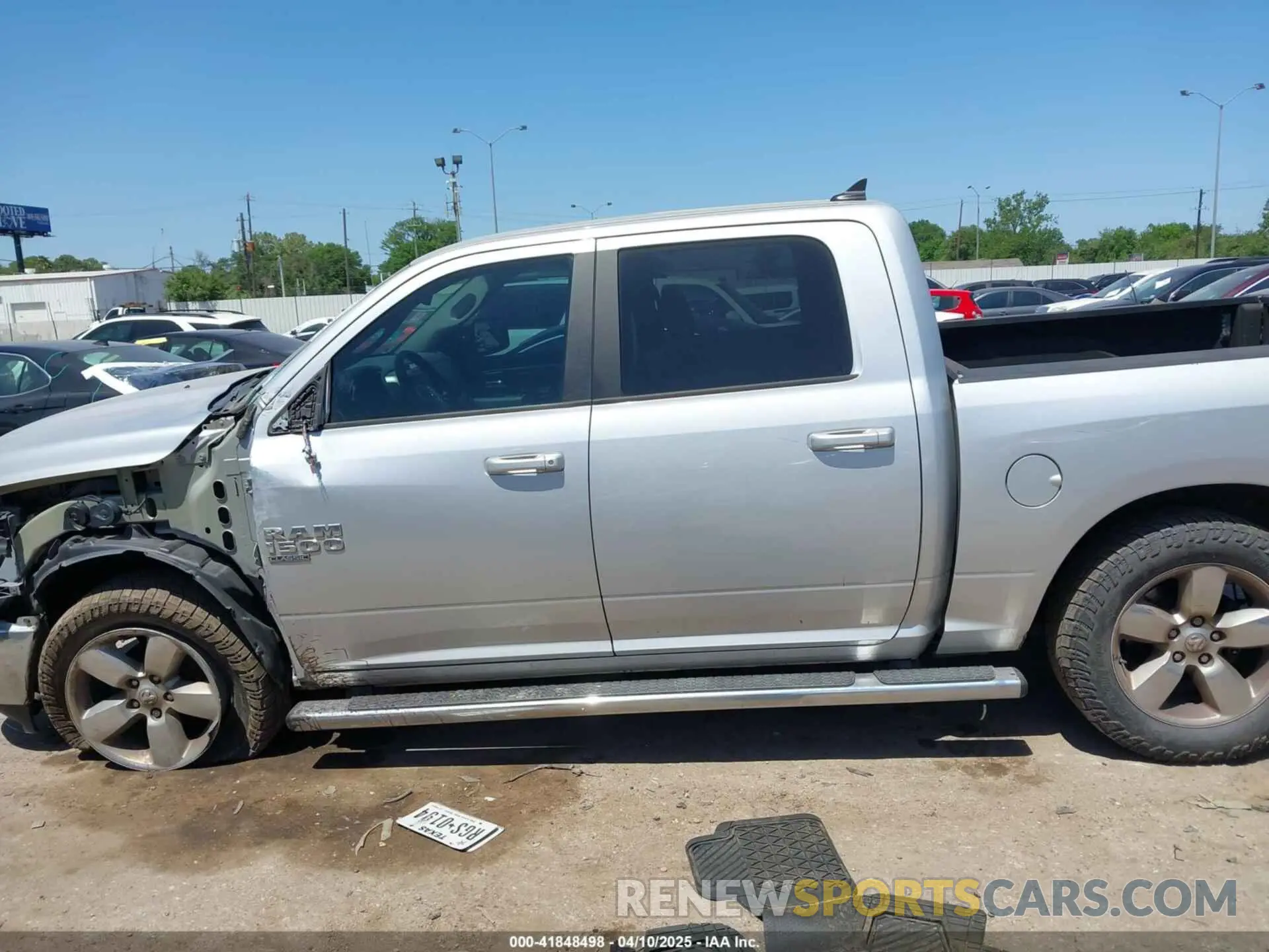 15 fotografías del automóvil dañado 1C6RR6LTXKS564033 RAM 1500 CLASSIC 2019