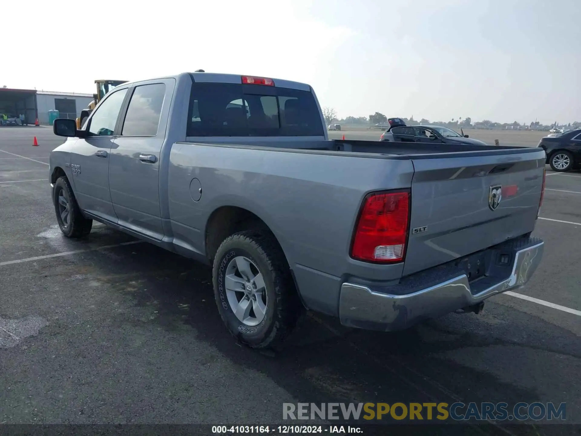 3 fotografías del automóvil dañado 1C6RR6TT1KS633367 RAM 1500 CLASSIC 2019