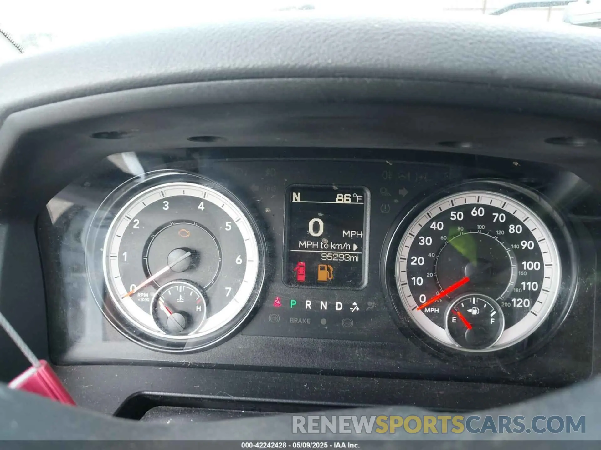 7 fotografías del automóvil dañado 1C6RR6TT2KS727256 RAM 1500 CLASSIC 2019