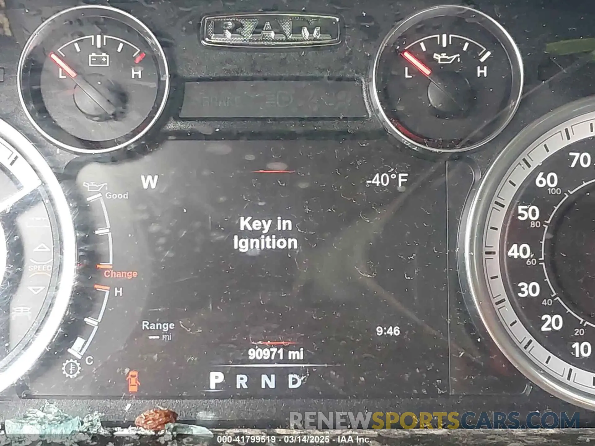 15 fotografías del automóvil dañado 1C6RR6TT5KS512552 RAM 1500 CLASSIC 2019