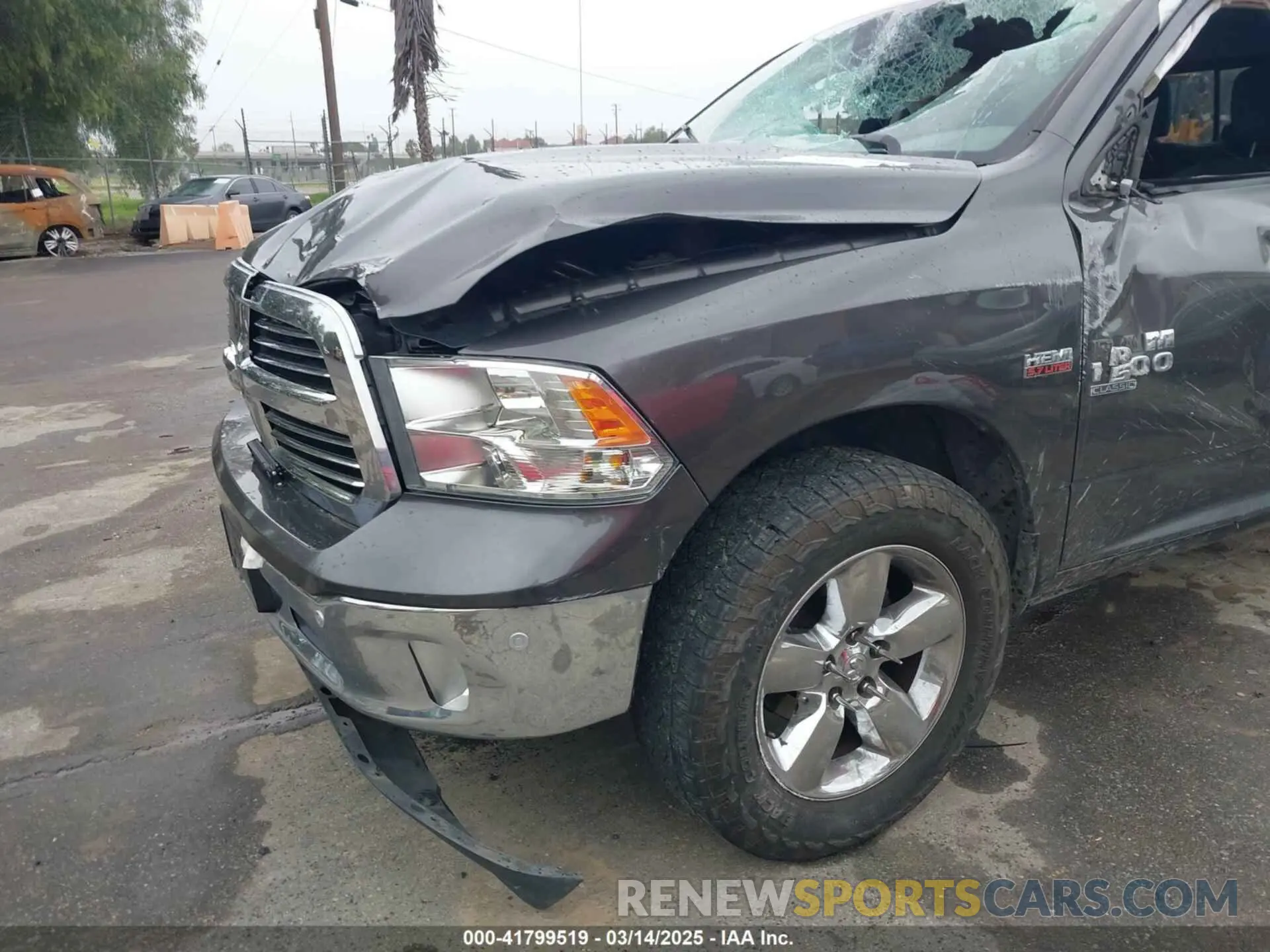 6 fotografías del automóvil dañado 1C6RR6TT5KS512552 RAM 1500 CLASSIC 2019