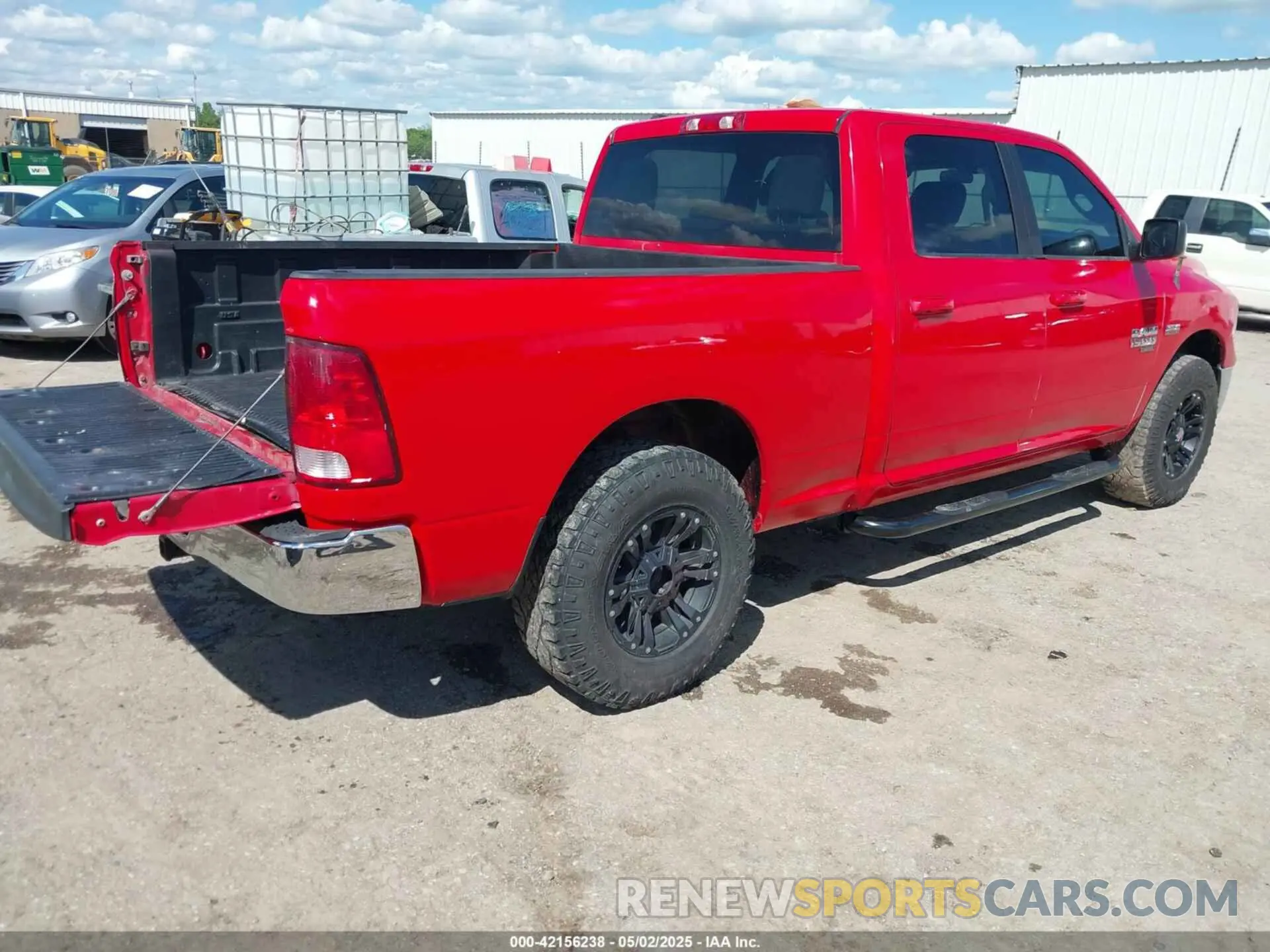 4 fotografías del automóvil dañado 1C6RR6TT6KS561727 RAM 1500 CLASSIC 2019