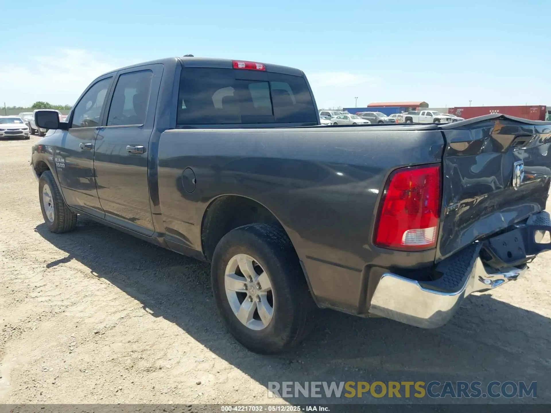3 fotografías del automóvil dañado 1C6RR6TT6KS693564 RAM 1500 CLASSIC 2019
