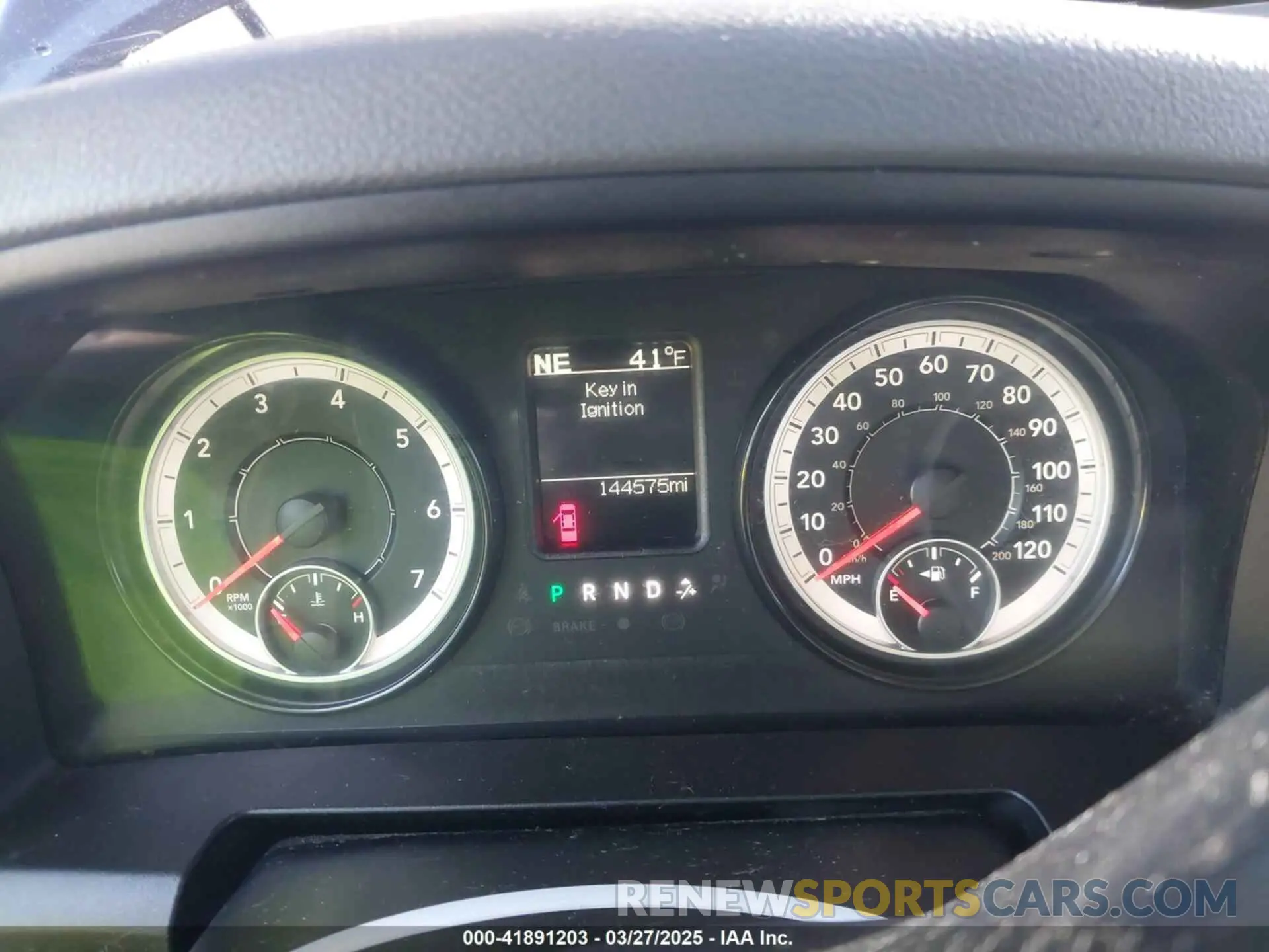 7 fotografías del automóvil dañado 1C6RR6TT9KS693607 RAM 1500 CLASSIC 2019