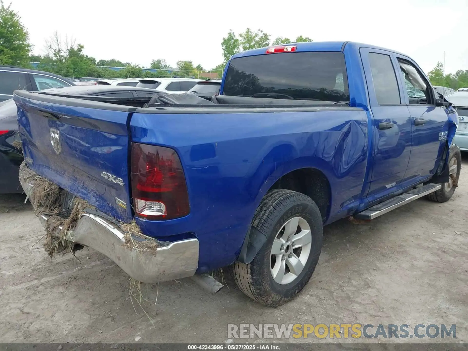 4 fotografías del automóvil dañado 1C6RR7FG1KS532236 RAM 1500 CLASSIC 2019