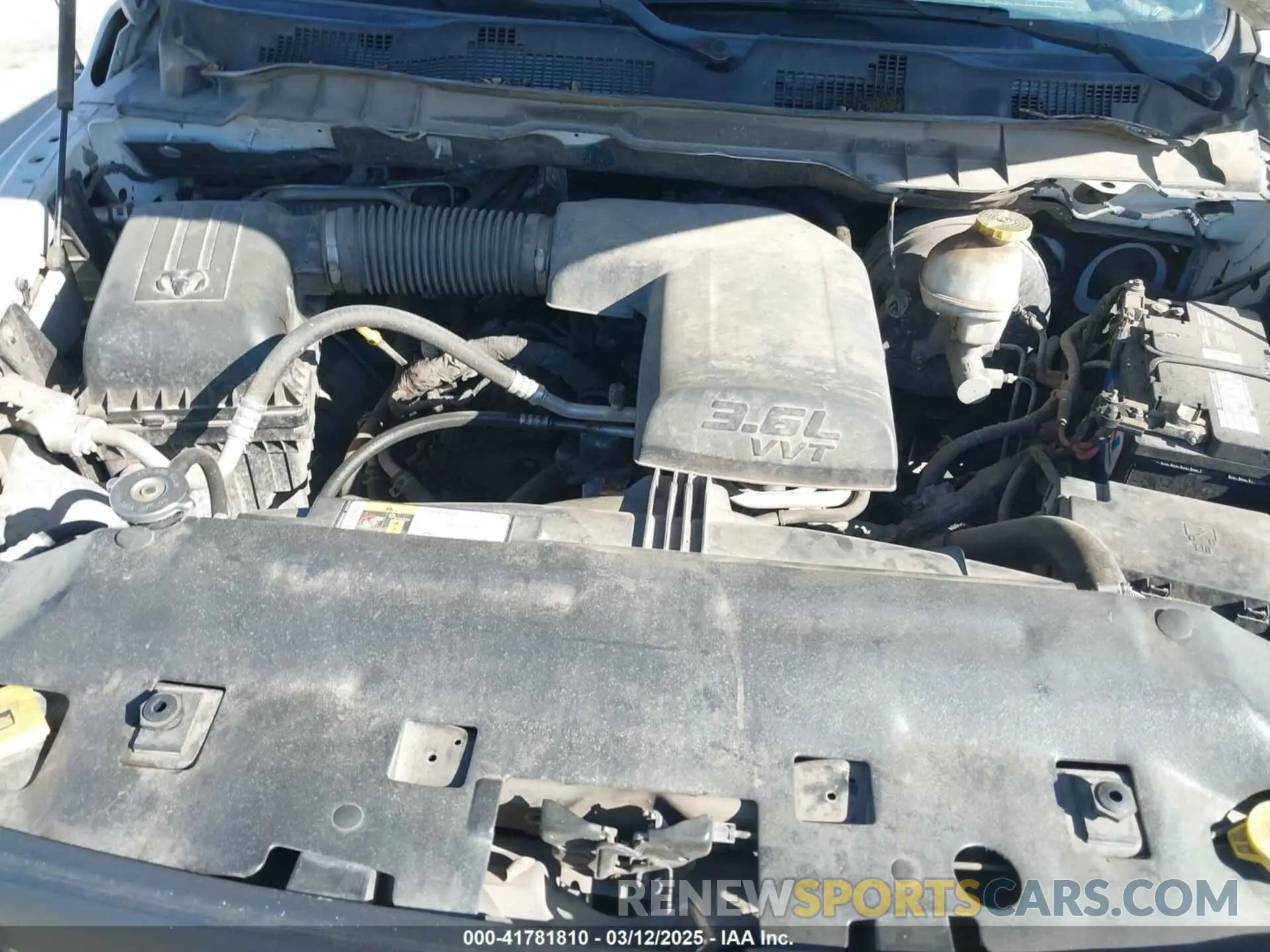 10 fotografías del automóvil dañado 1C6RR7FG3KS609852 RAM 1500 CLASSIC 2019