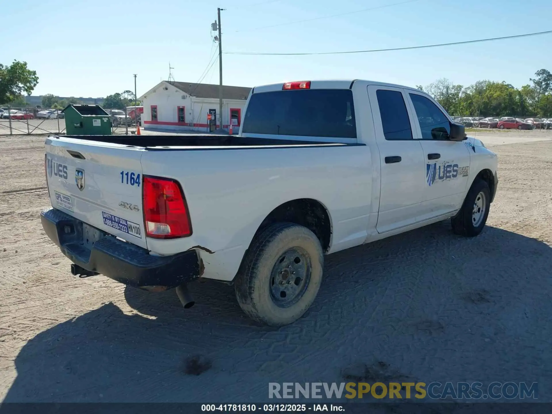 4 fotografías del automóvil dañado 1C6RR7FG3KS609852 RAM 1500 CLASSIC 2019