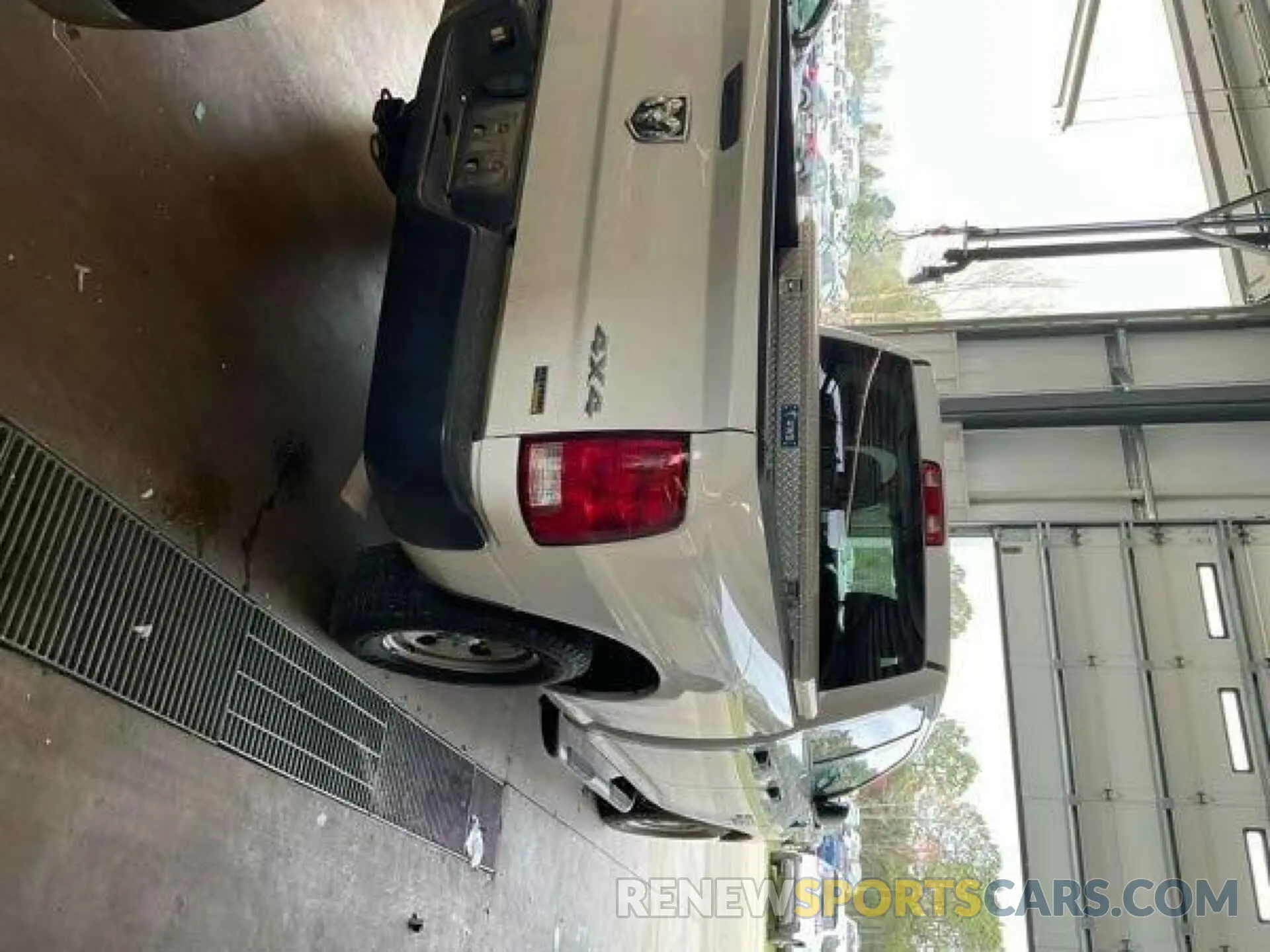 11 fotografías del automóvil dañado 1C6RR7FG5KS602112 RAM 1500 CLASSIC 2019