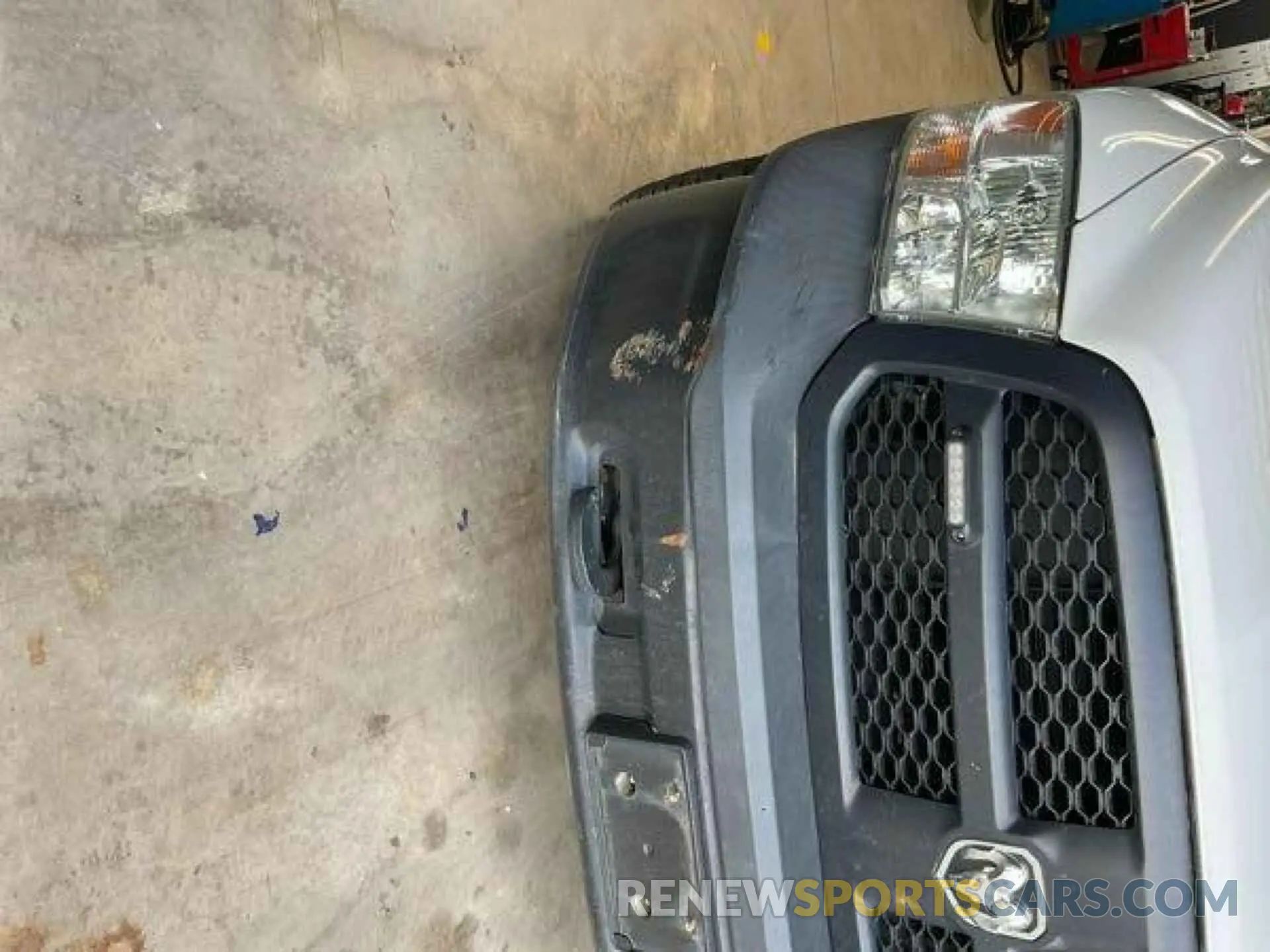 13 fotografías del automóvil dañado 1C6RR7FG5KS602112 RAM 1500 CLASSIC 2019