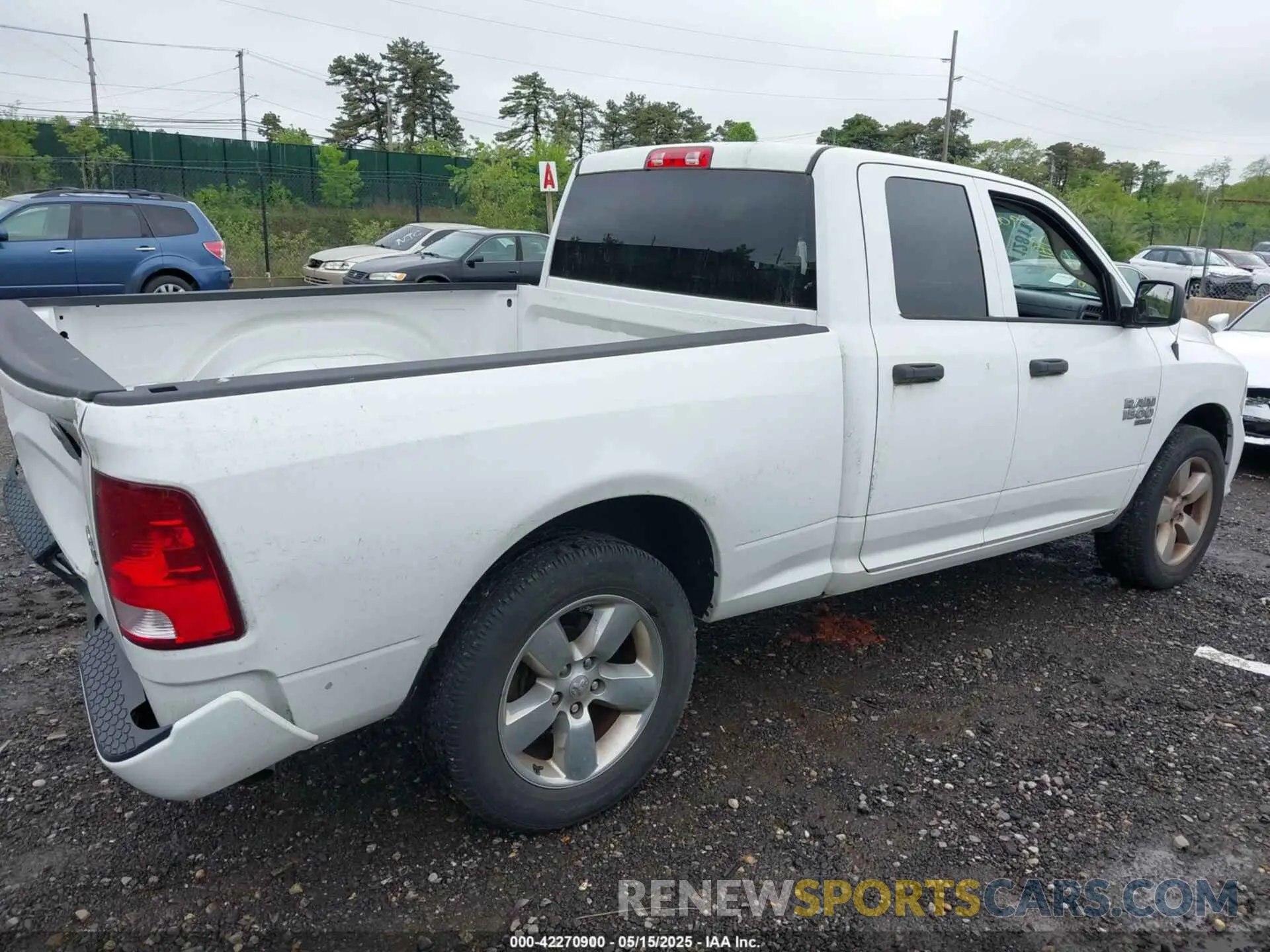 13 fotografías del automóvil dañado 1C6RR7FG5KS636714 RAM 1500 CLASSIC 2019