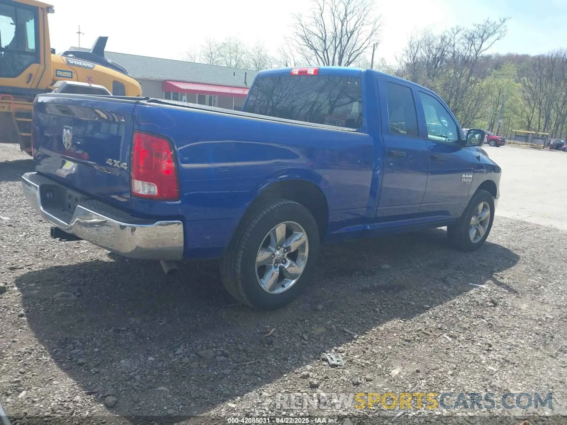 4 fotografías del automóvil dañado 1C6RR7FG8KS501968 RAM 1500 CLASSIC 2019