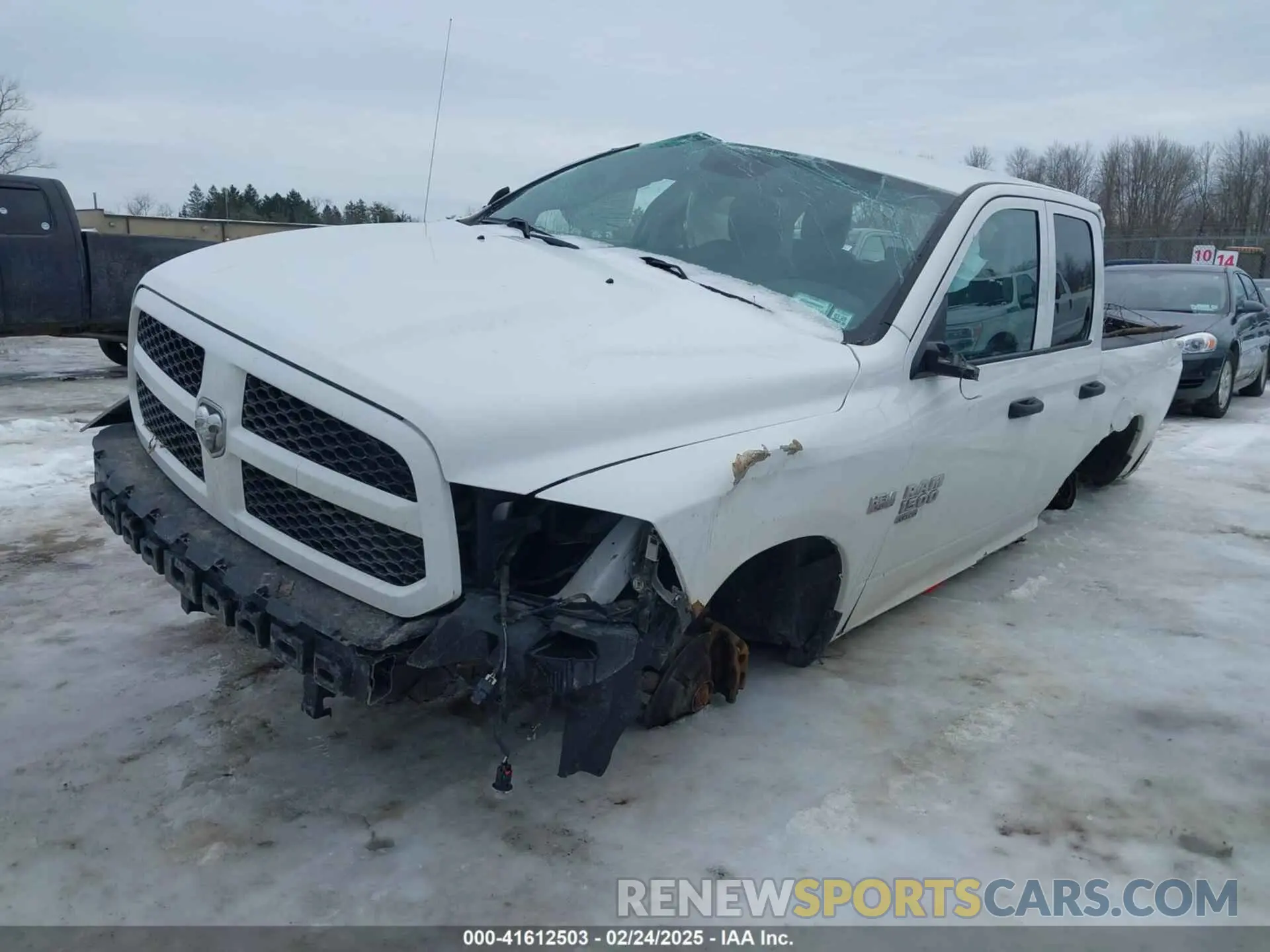 2 fotografías del automóvil dañado 1C6RR7FT4KS502676 RAM 1500 CLASSIC 2019