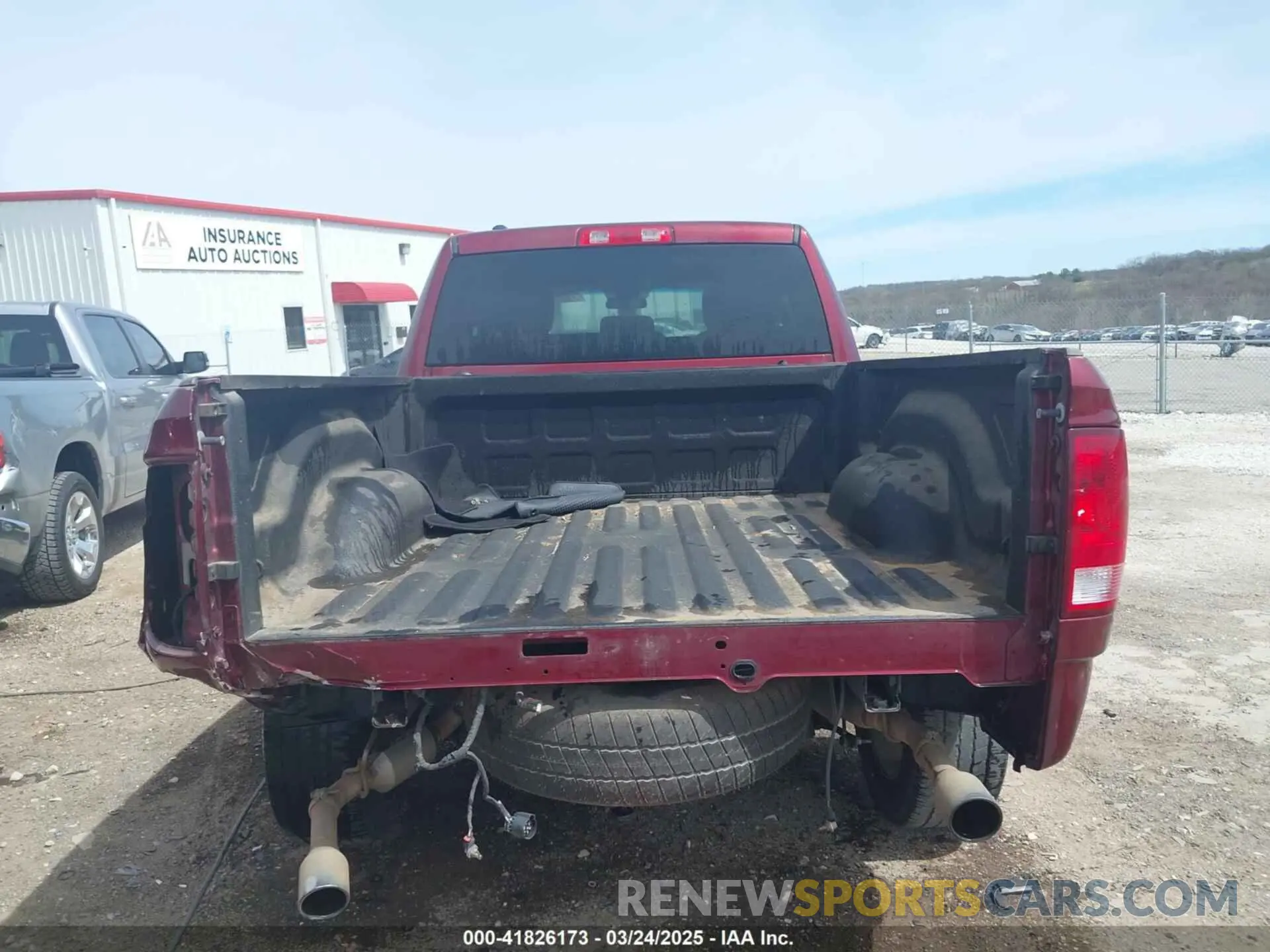 17 fotografías del automóvil dañado 1C6RR7FT4KS743377 RAM 1500 CLASSIC 2019