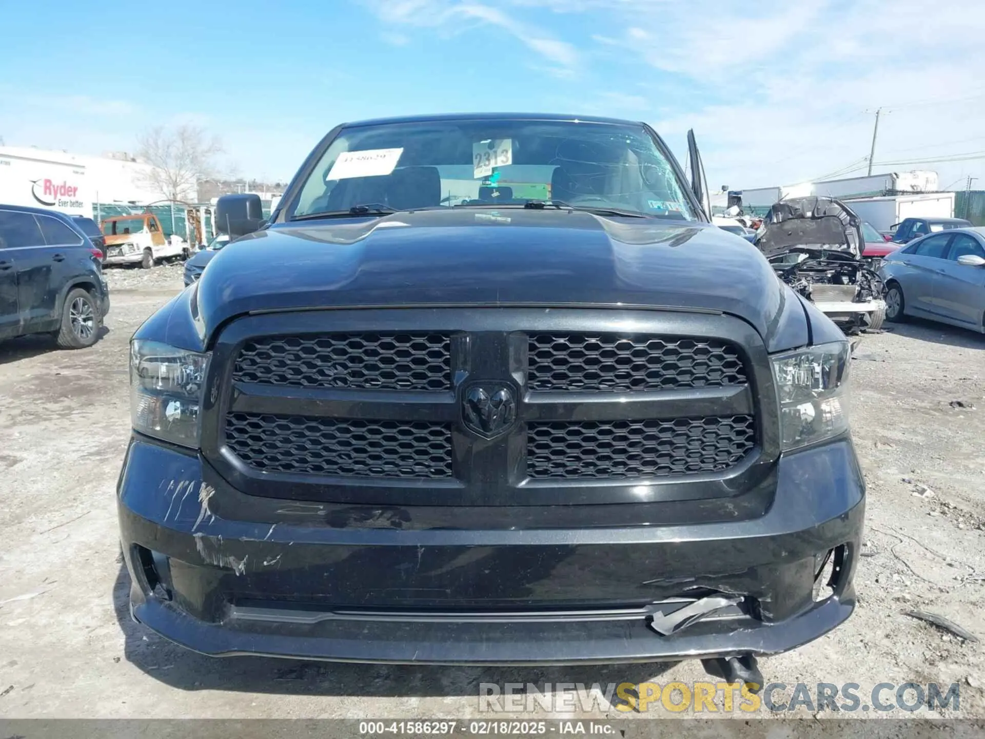 11 fotografías del automóvil dañado 1C6RR7FT5KS578097 RAM 1500 CLASSIC 2019