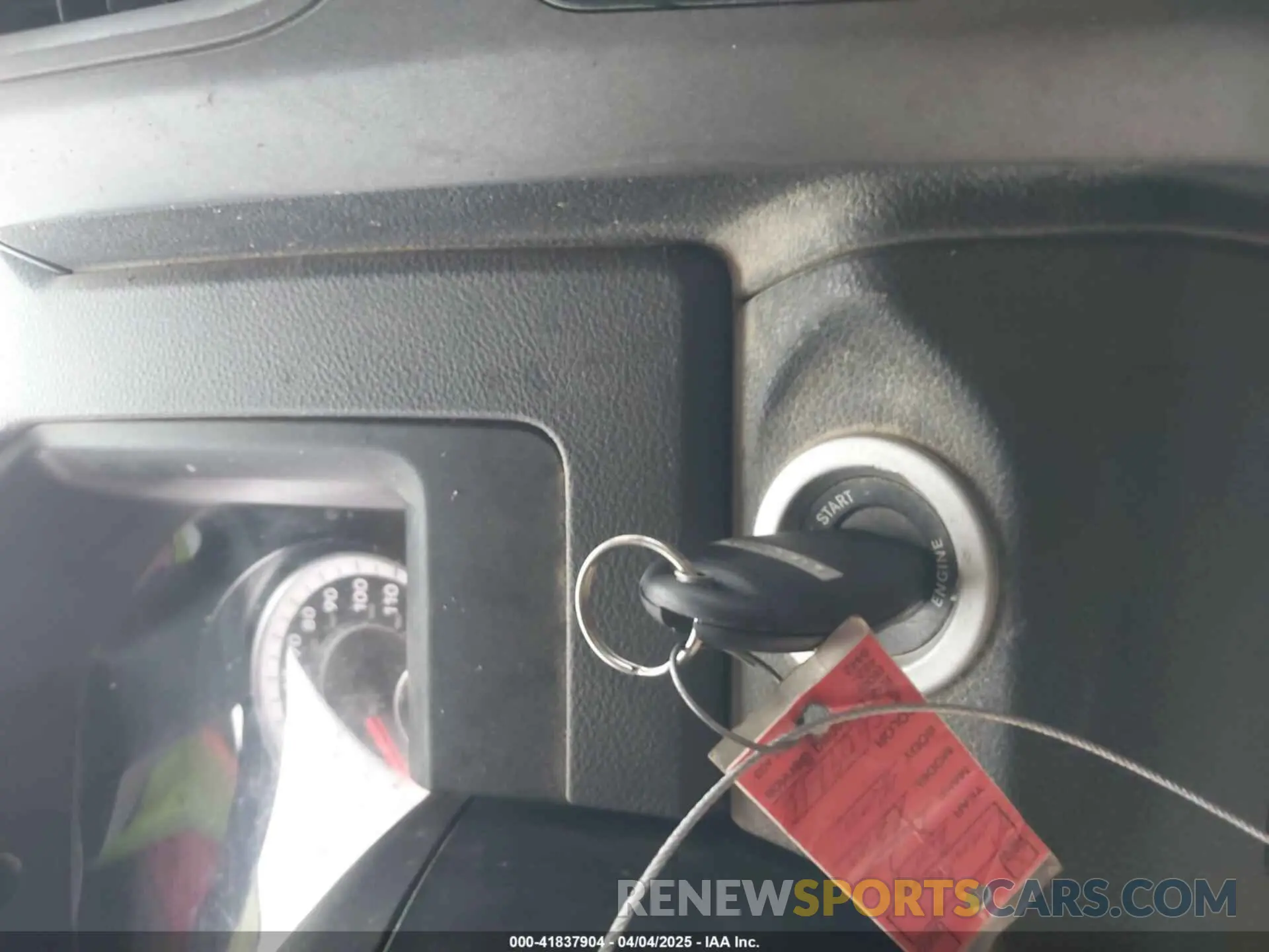 11 fotografías del automóvil dañado 1C6RR7FT5KS726409 RAM 1500 CLASSIC 2019