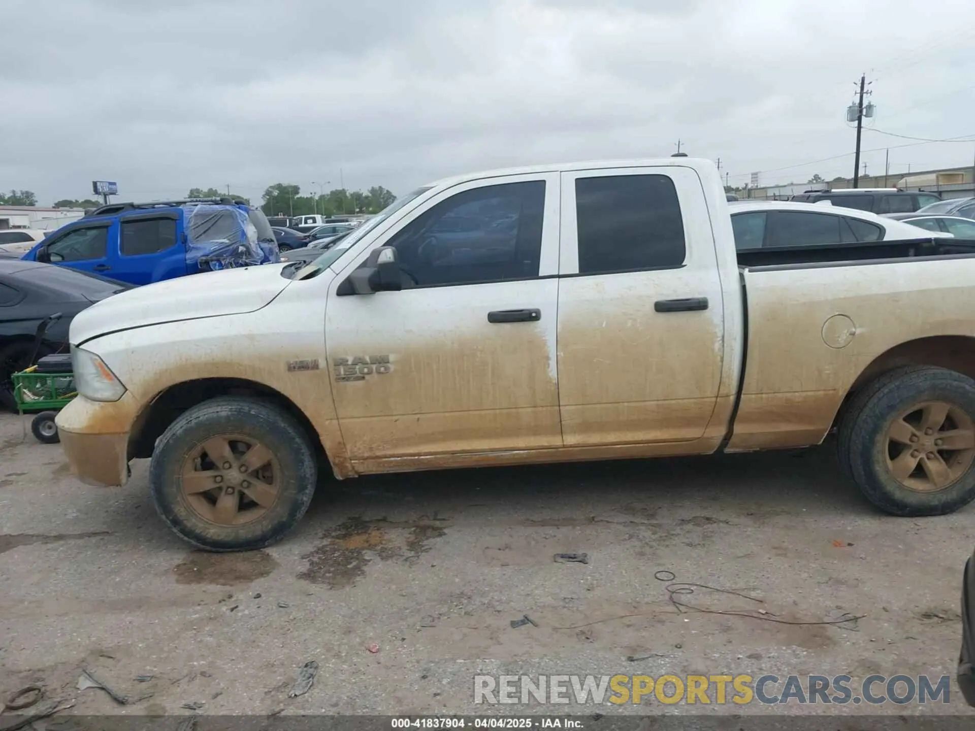 14 fotografías del automóvil dañado 1C6RR7FT5KS726409 RAM 1500 CLASSIC 2019