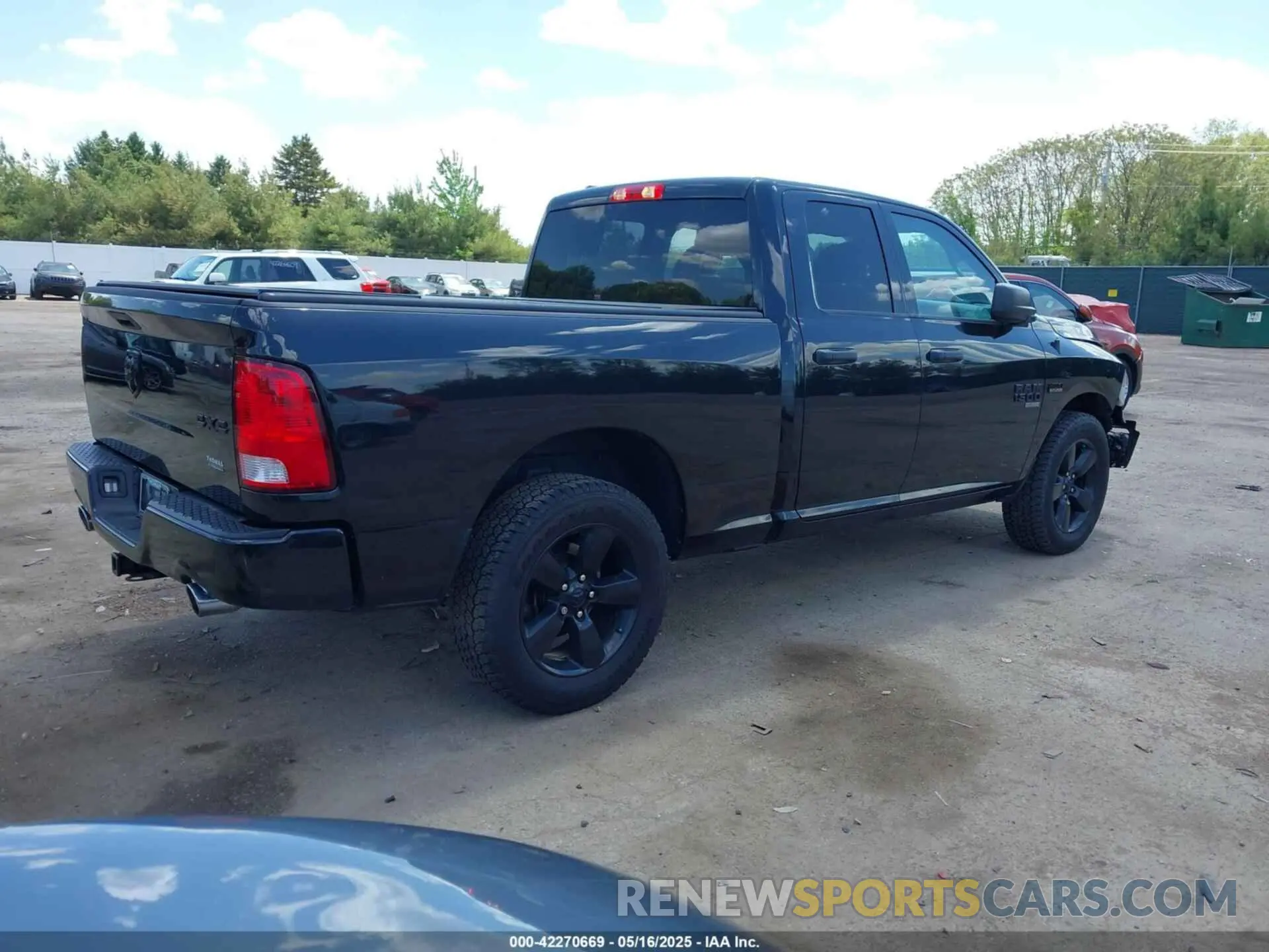 4 fotografías del automóvil dañado 1C6RR7FT6KS543228 RAM 1500 CLASSIC 2019