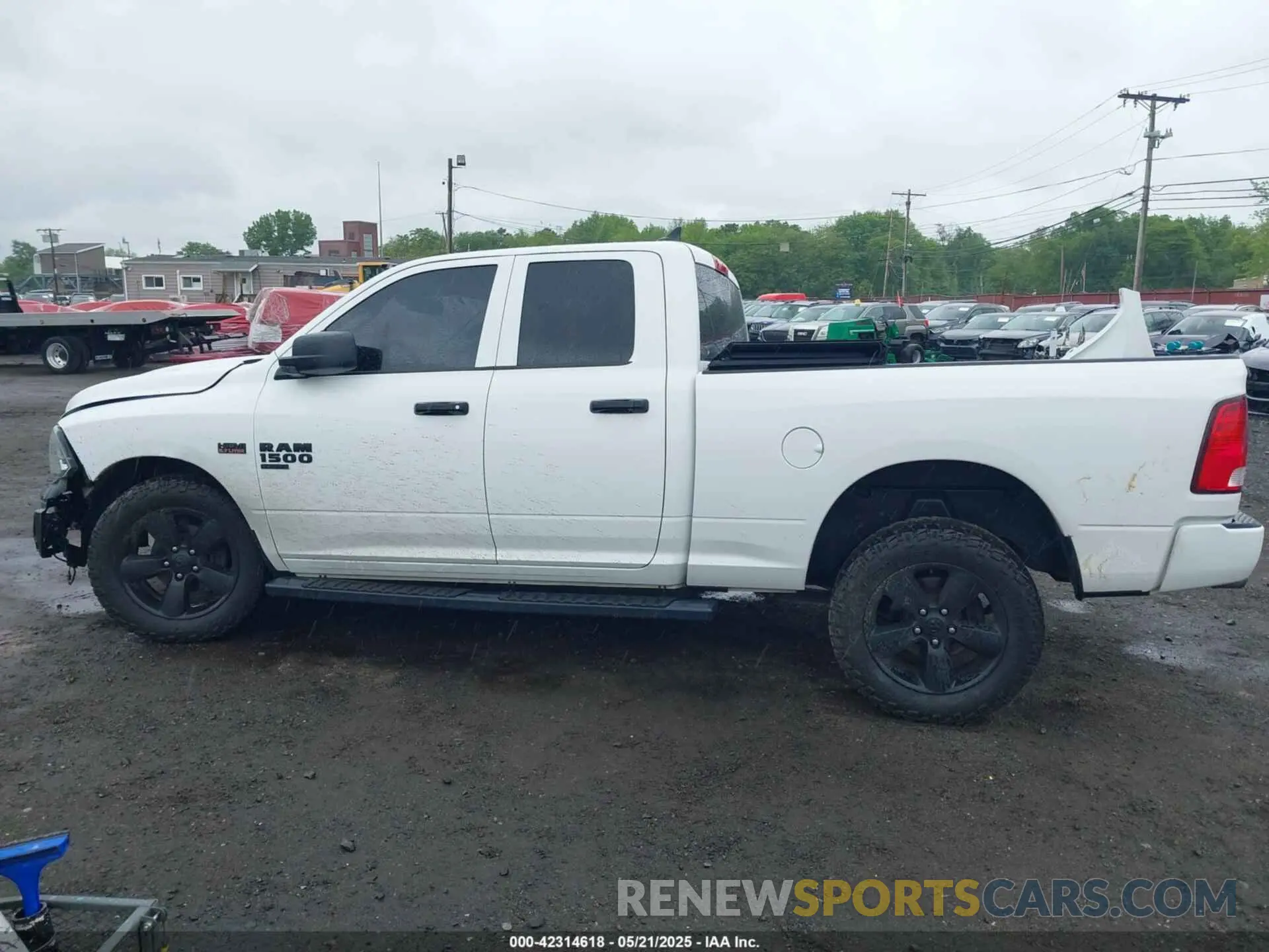 14 fotografías del automóvil dañado 1C6RR7FT7KS626649 RAM 1500 CLASSIC 2019