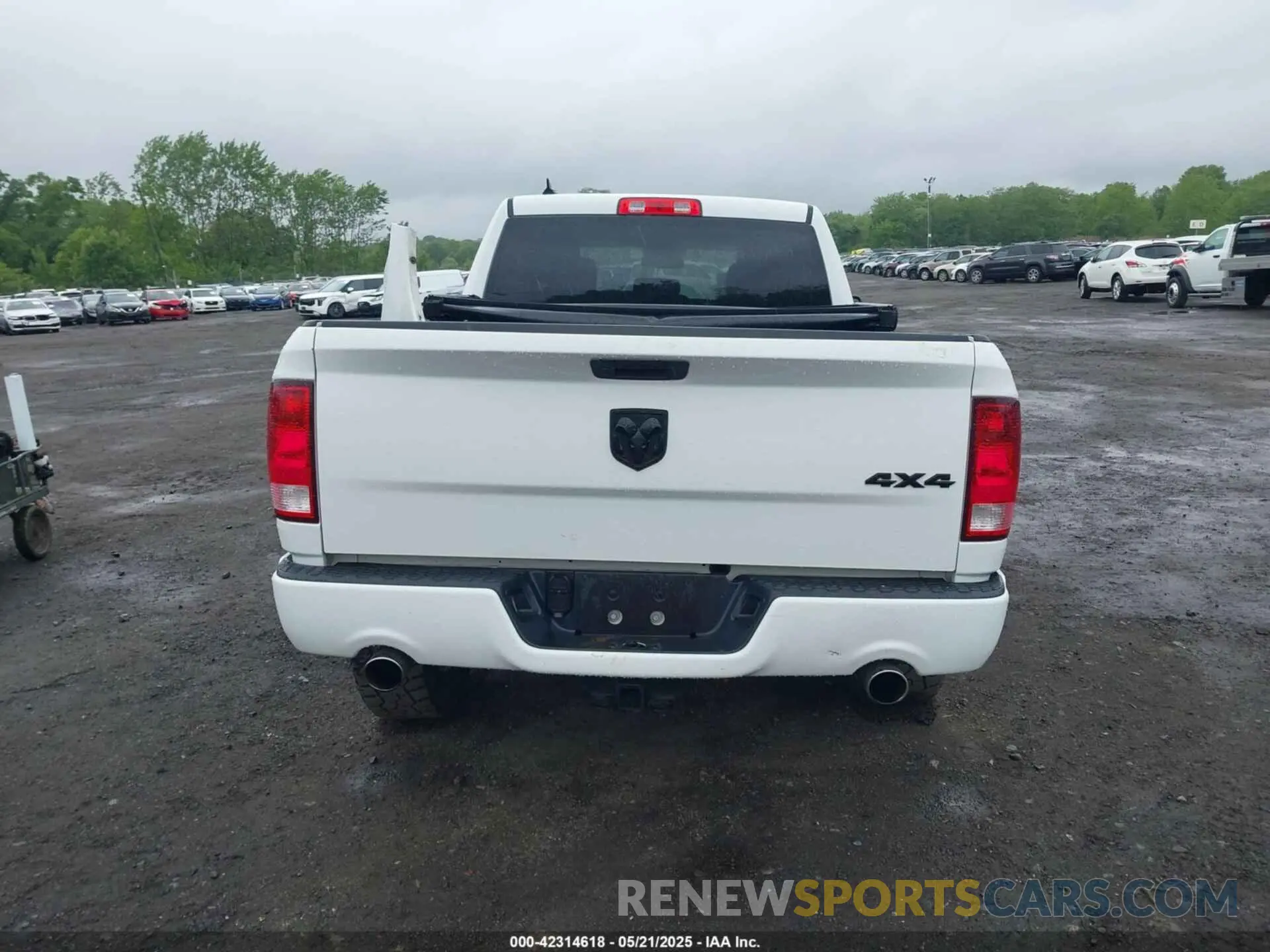 16 fotografías del automóvil dañado 1C6RR7FT7KS626649 RAM 1500 CLASSIC 2019