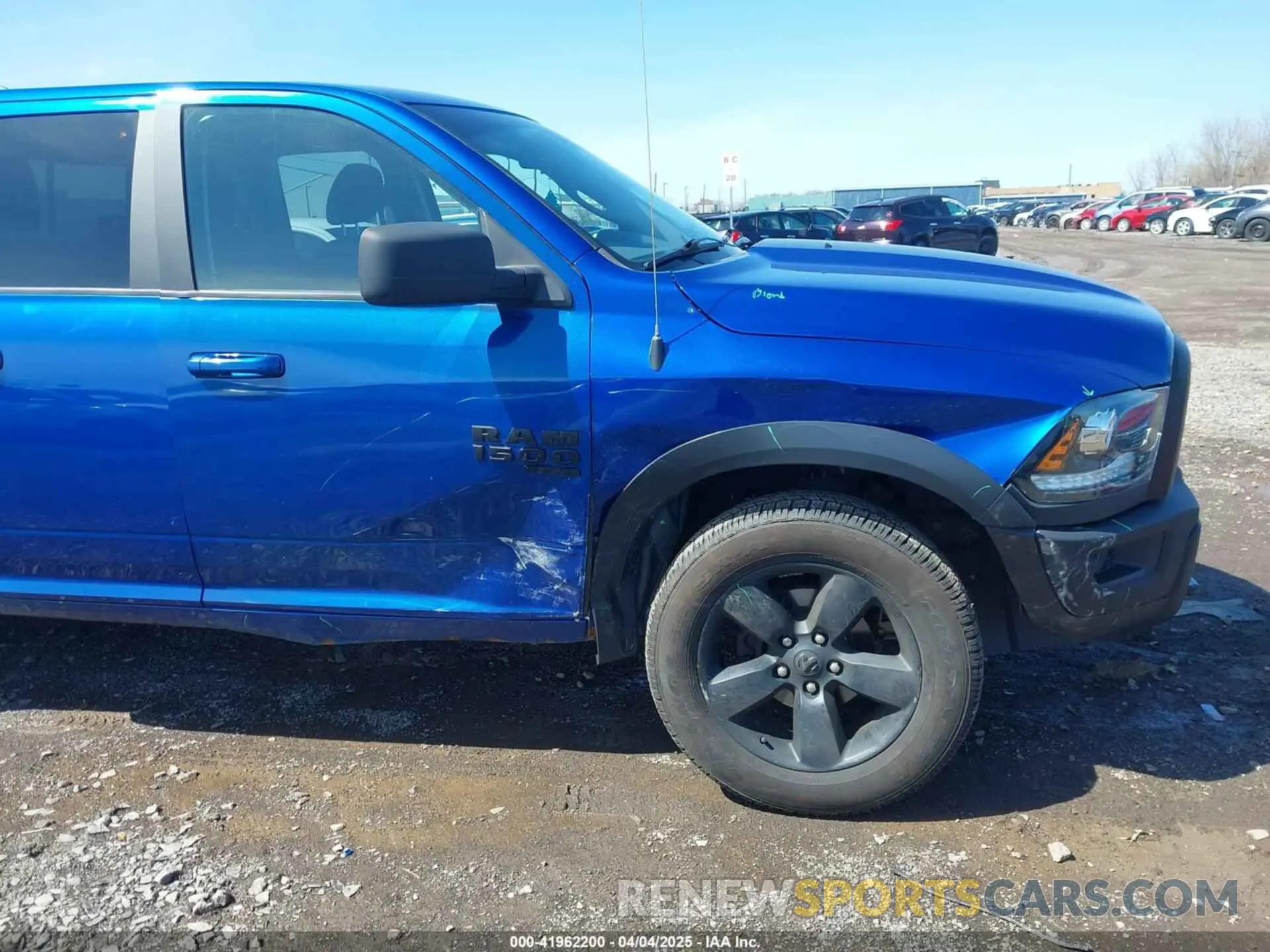17 fotografías del automóvil dañado 1C6RR7GG1KS666467 RAM 1500 CLASSIC 2019