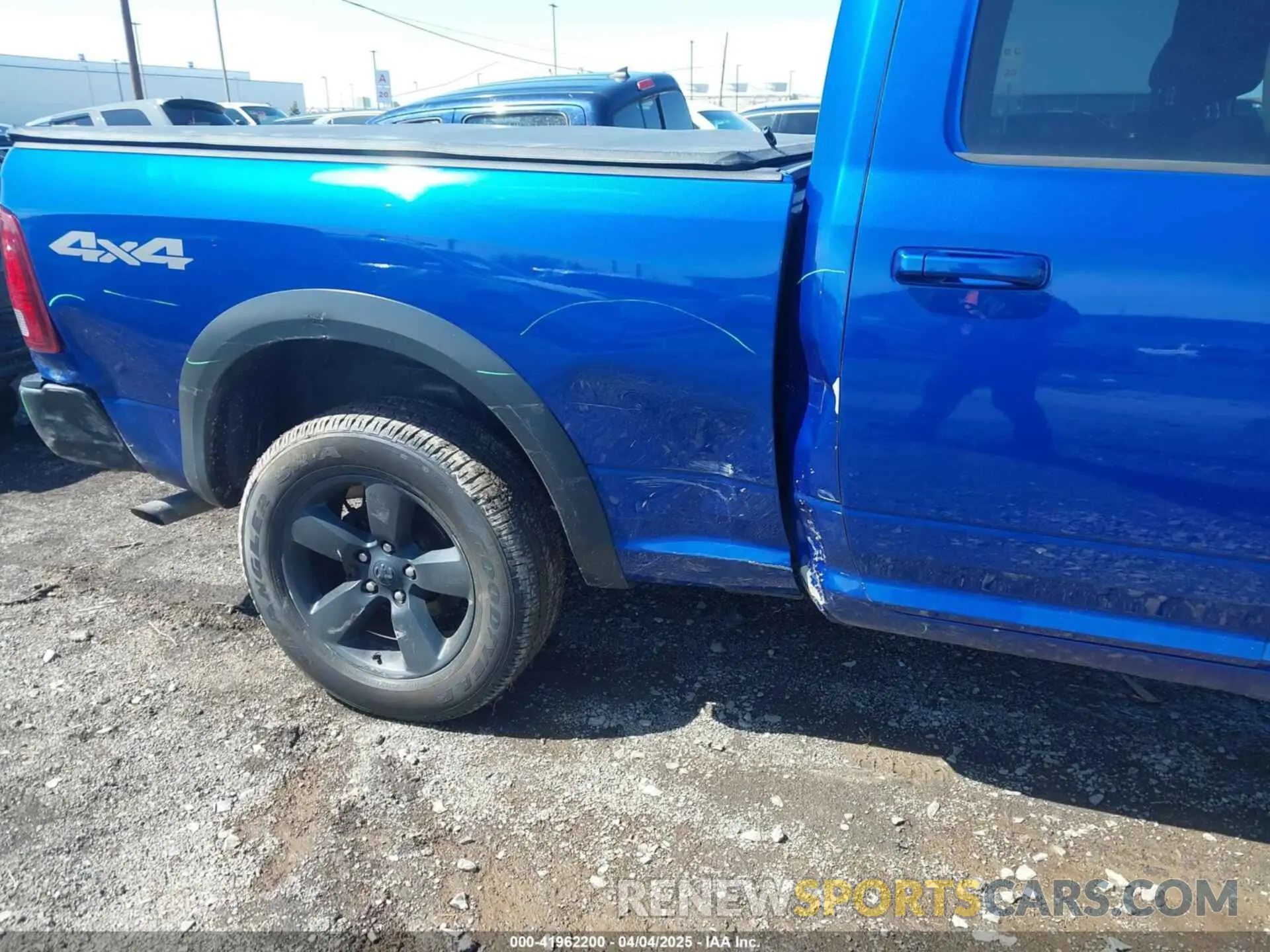 18 fotografías del automóvil dañado 1C6RR7GG1KS666467 RAM 1500 CLASSIC 2019