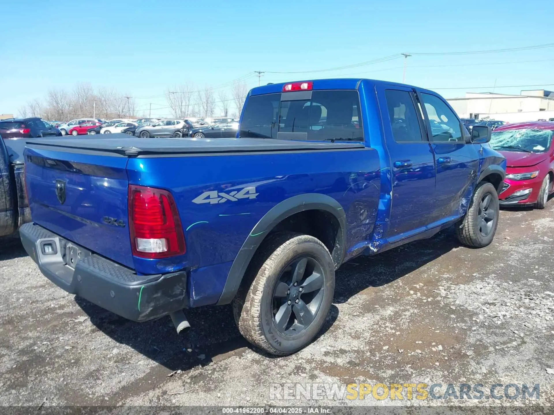 4 fotografías del automóvil dañado 1C6RR7GG1KS666467 RAM 1500 CLASSIC 2019