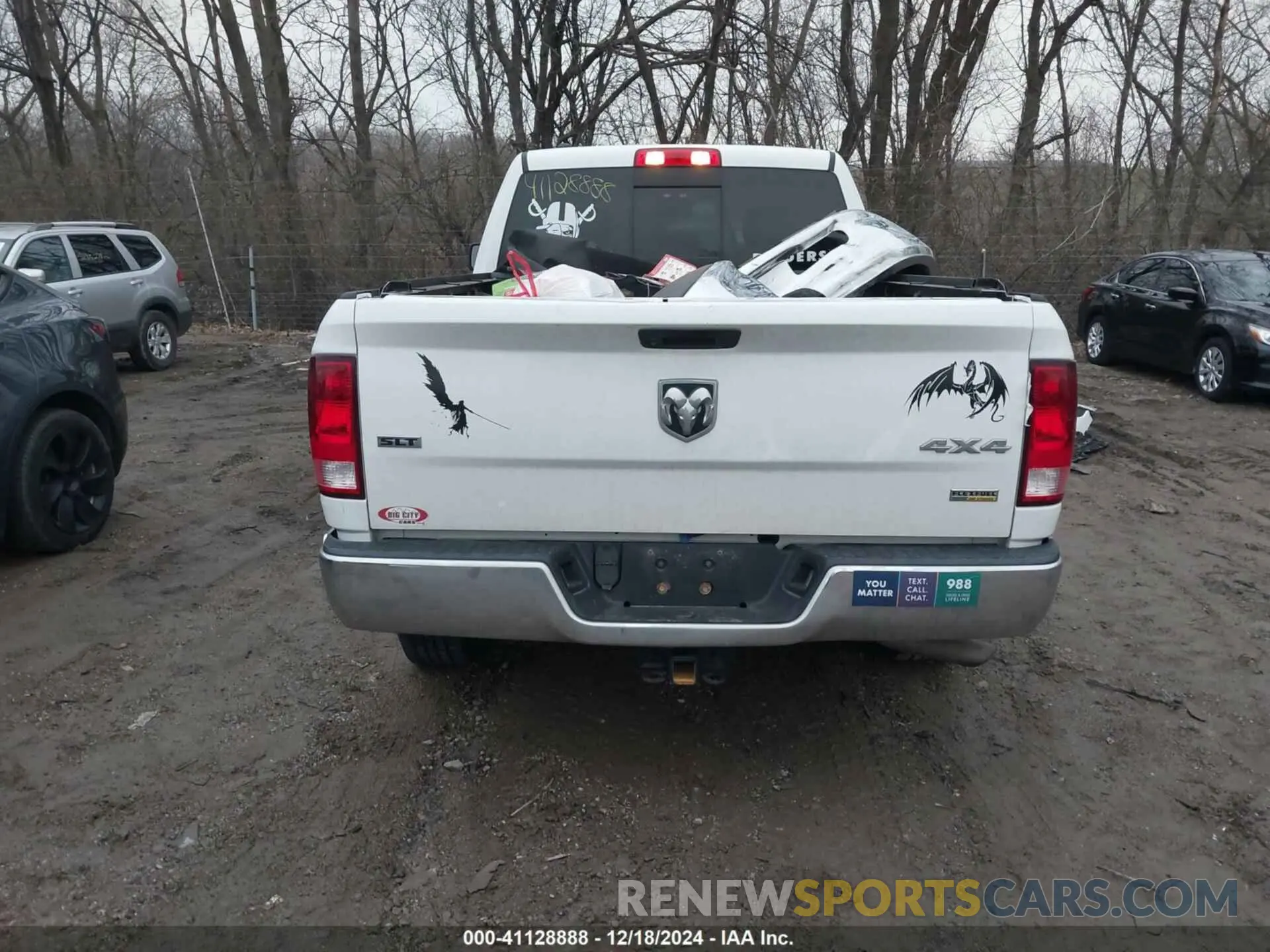 17 fotografías del automóvil dañado 1C6RR7GGXKS582518 RAM 1500 CLASSIC 2019