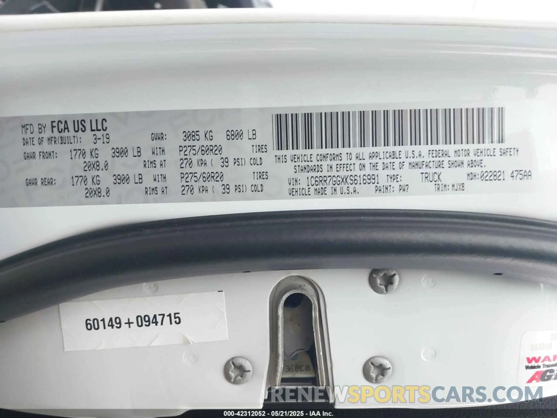 9 fotografías del automóvil dañado 1C6RR7GGXKS616991 RAM 1500 CLASSIC 2019