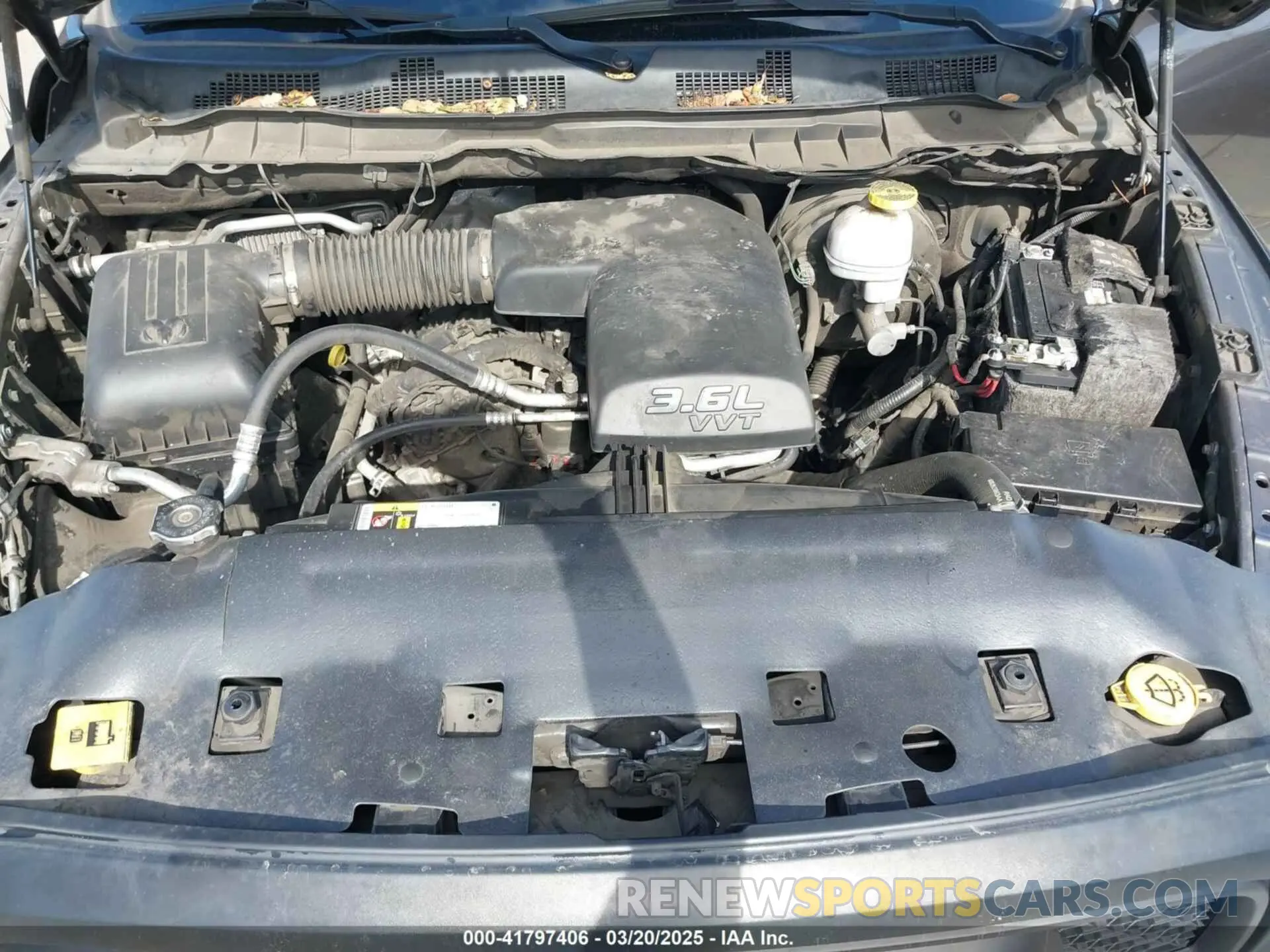 10 fotografías del automóvil dañado 1C6RR7GGXKS617350 RAM 1500 CLASSIC 2019