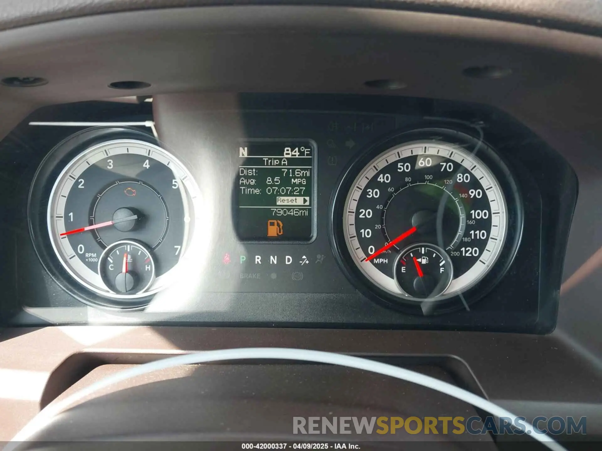 7 fotografías del automóvil dañado 1C6RR7GTXKS587196 RAM 1500 CLASSIC 2019
