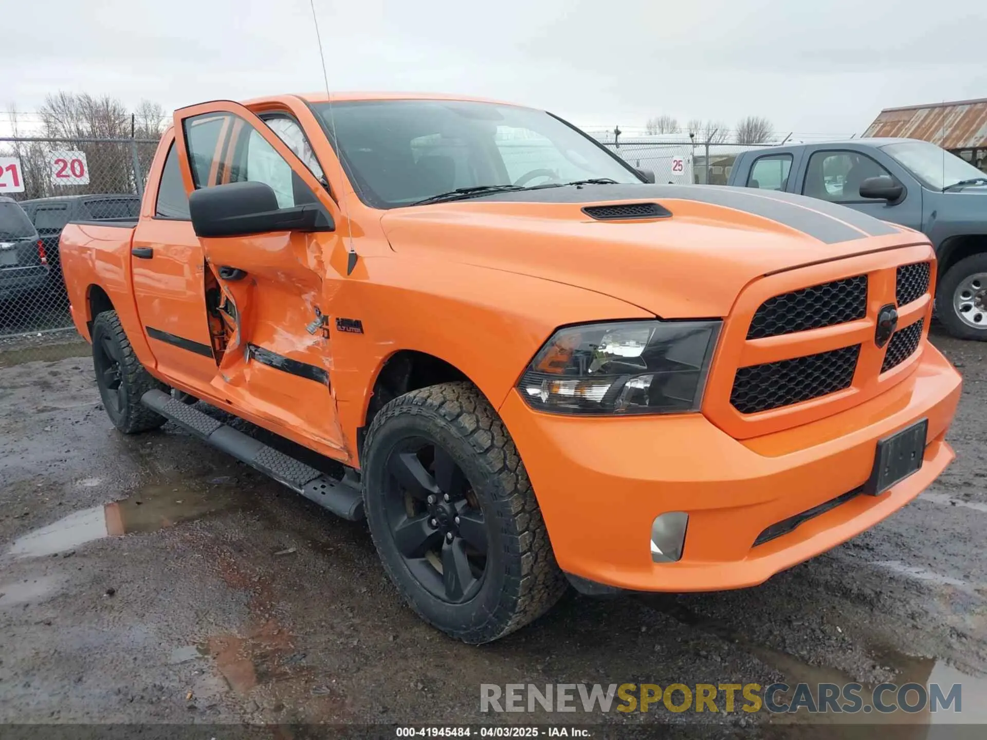 1 fotografías del automóvil dañado 1C6RR7KT0KS611674 RAM 1500 CLASSIC 2019