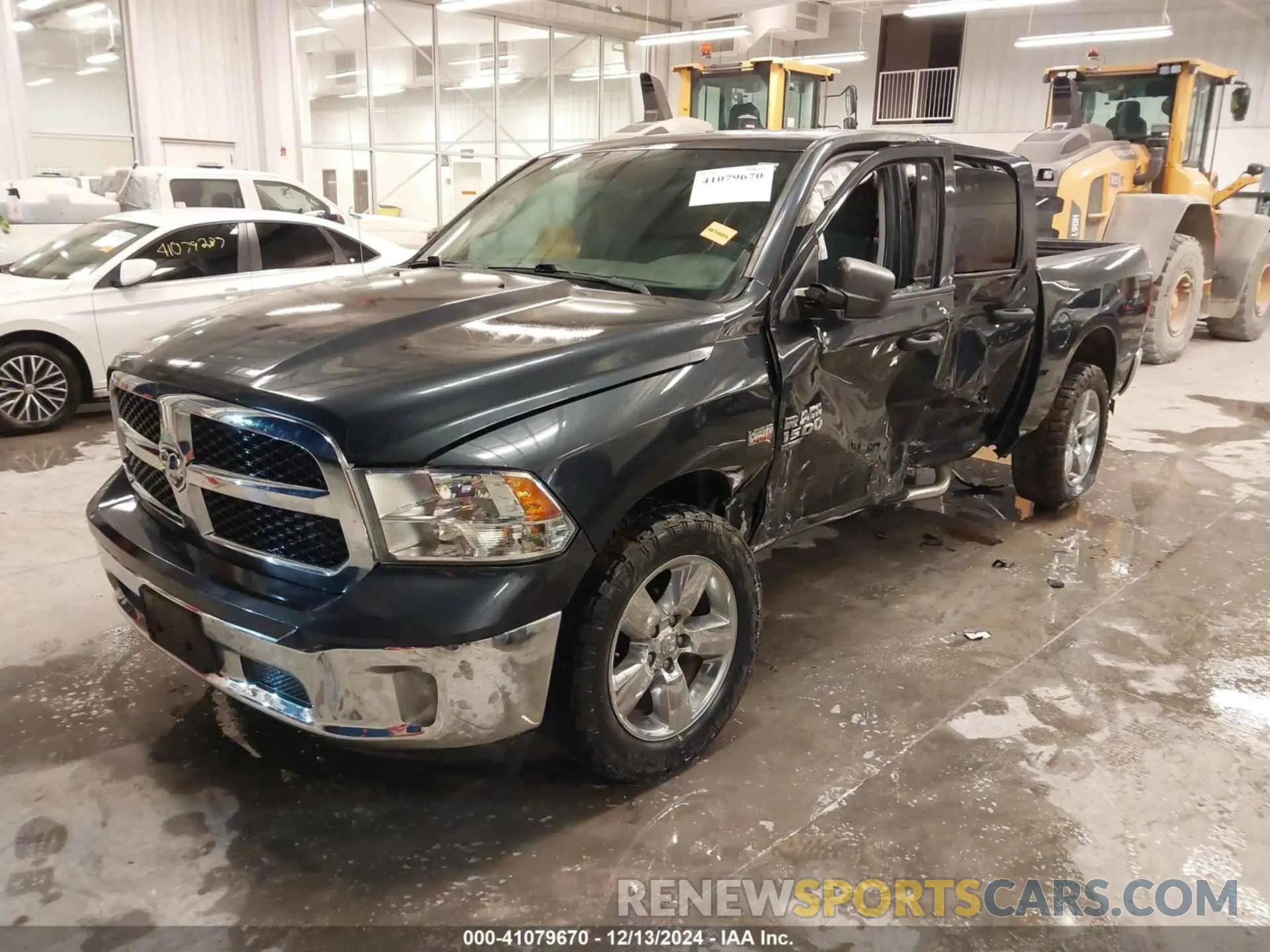 2 fotografías del automóvil dañado 1C6RR7KT4KS548594 RAM 1500 CLASSIC 2019