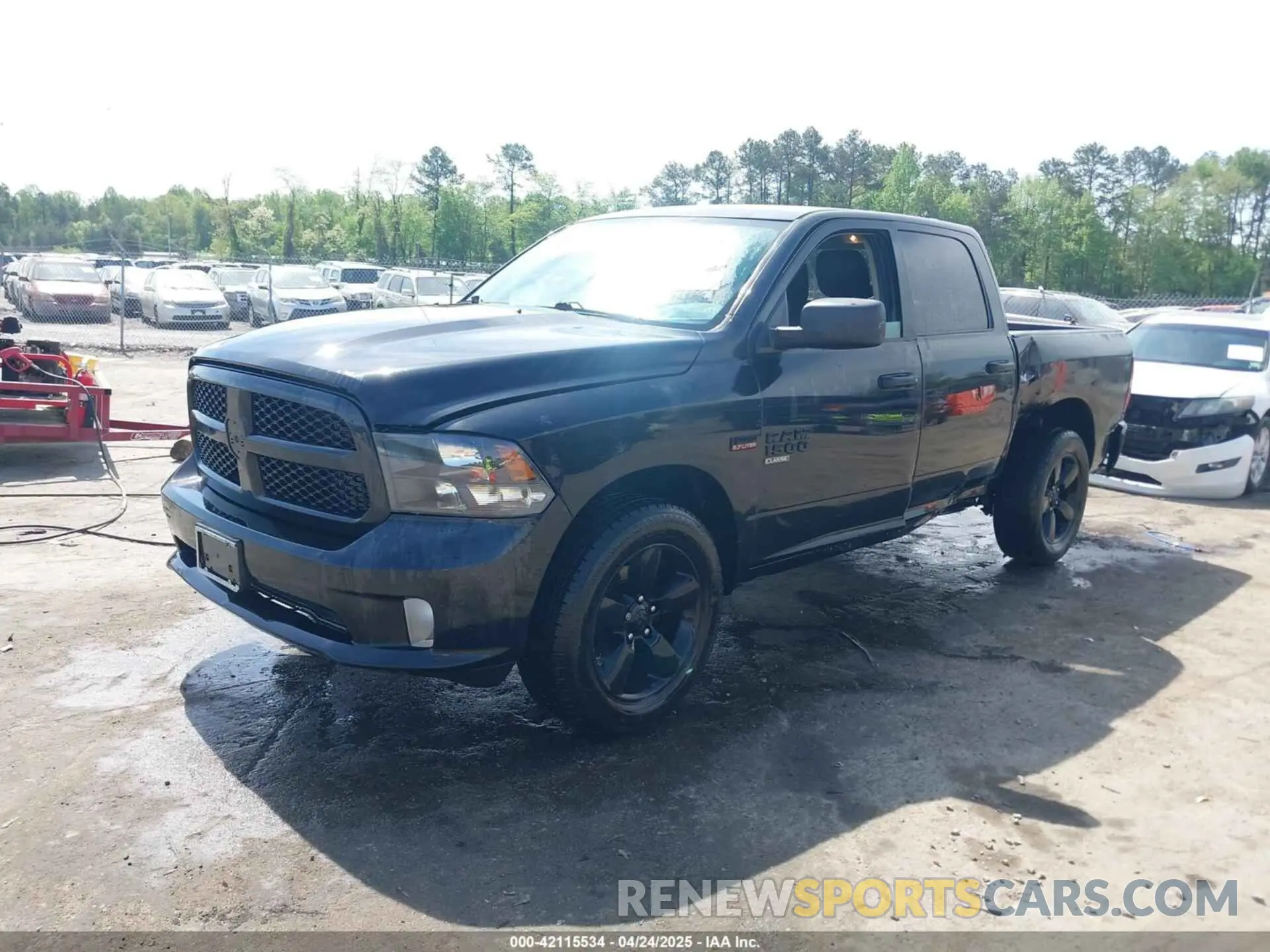 2 fotografías del automóvil dañado 1C6RR7KT7KS519977 RAM 1500 CLASSIC 2019