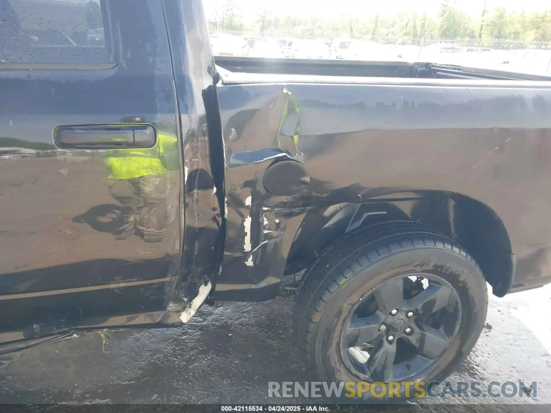 6 fotografías del automóvil dañado 1C6RR7KT7KS519977 RAM 1500 CLASSIC 2019