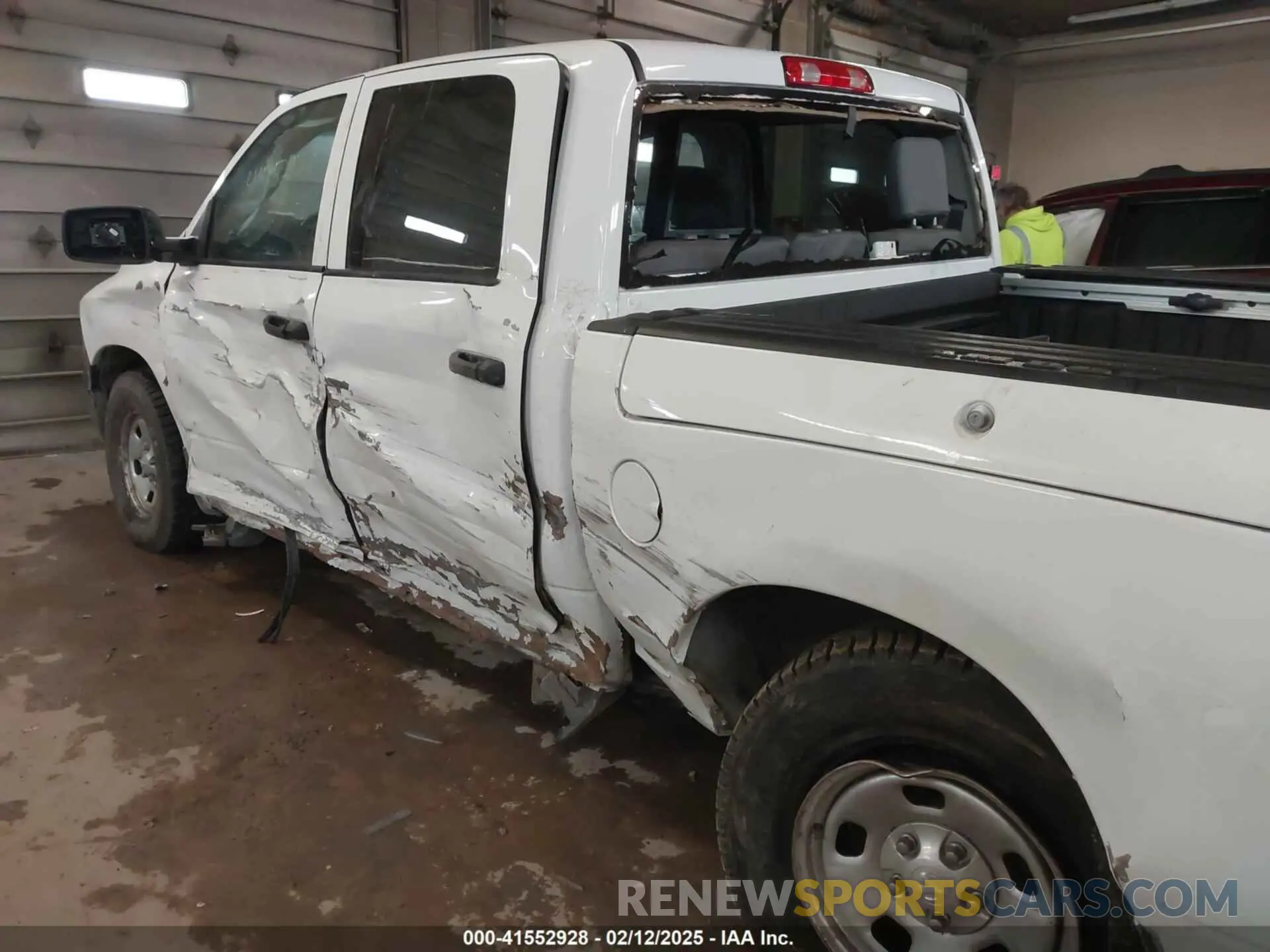 6 fotografías del automóvil dañado 1C6RR7KTXKS677570 RAM 1500 CLASSIC 2019