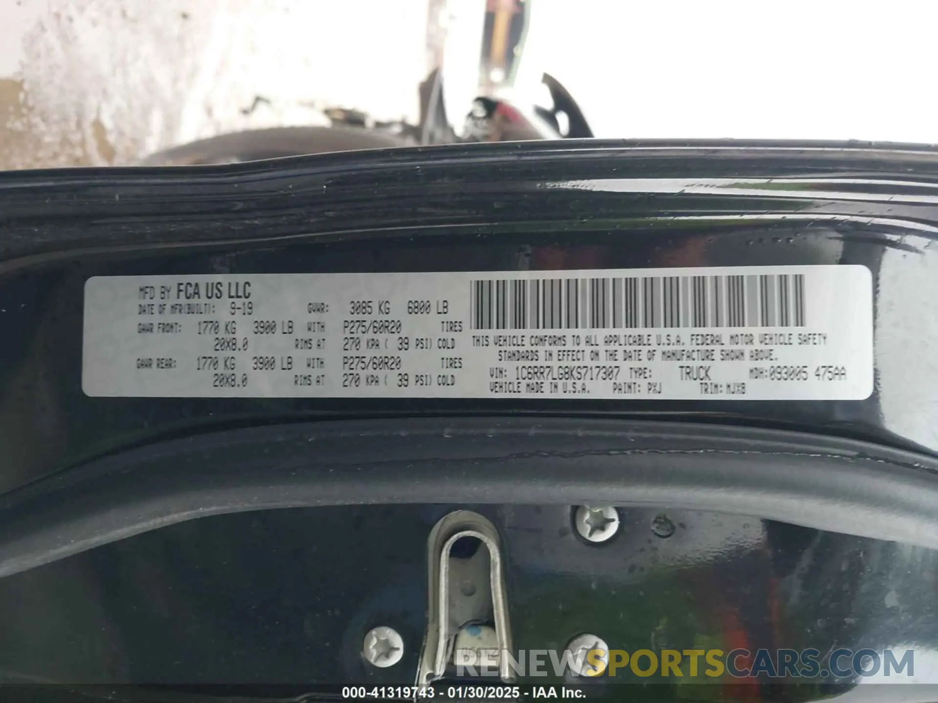 9 fotografías del automóvil dañado 1C6RR7LG8KS717307 RAM 1500 CLASSIC 2019