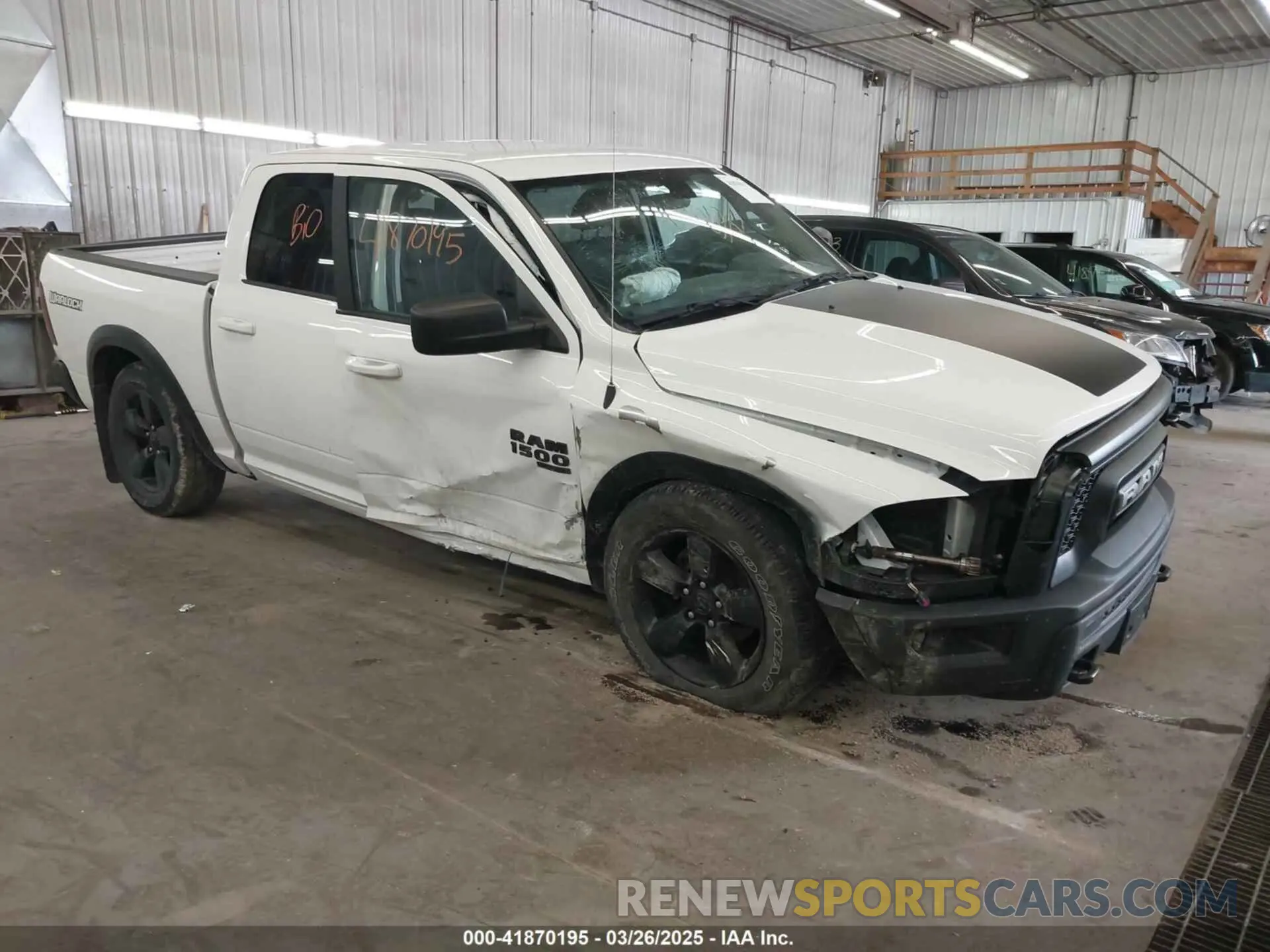 1 fotografías del automóvil dañado 1C6RR7LGXKS743195 RAM 1500 CLASSIC 2019