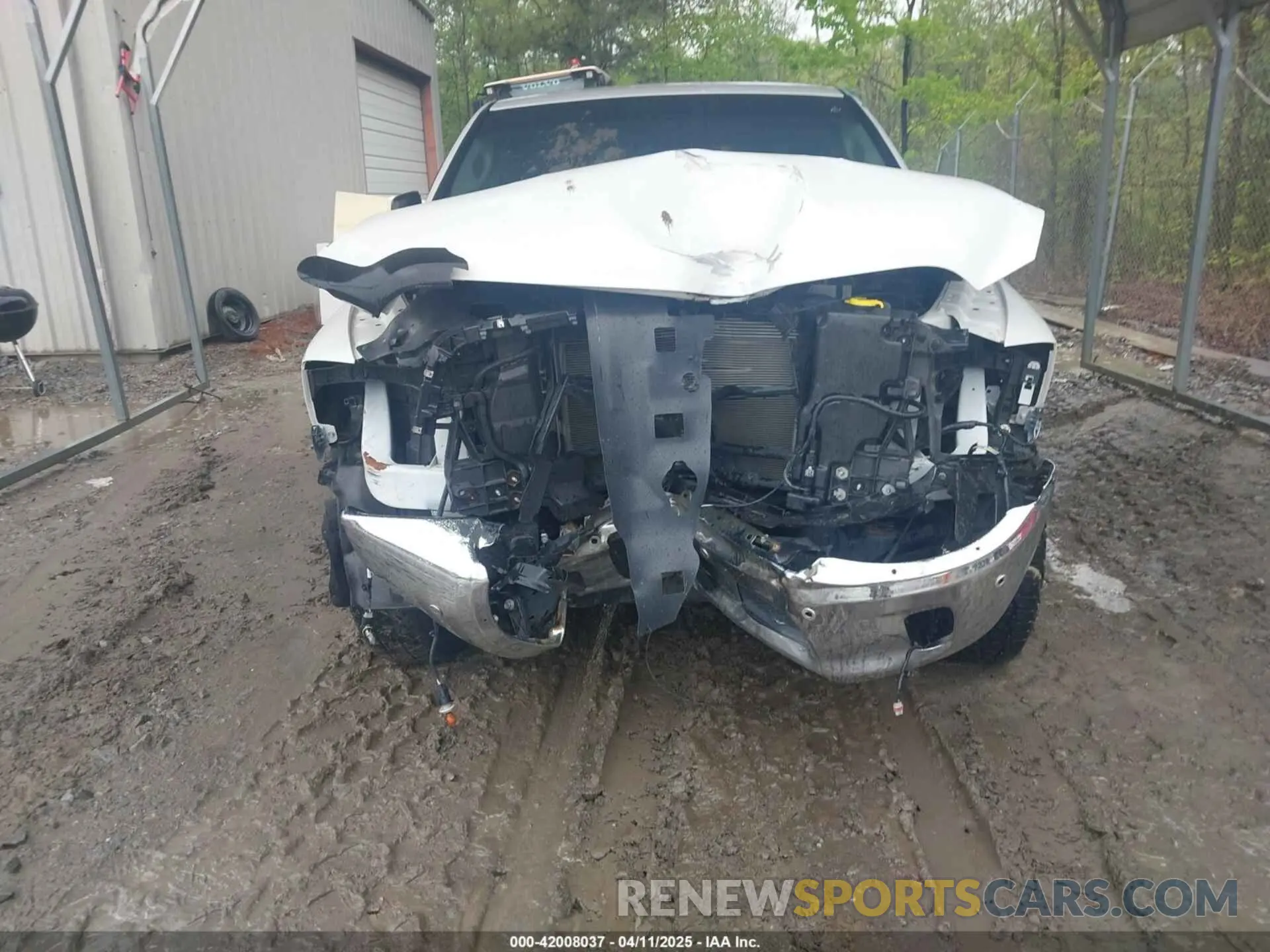 12 fotografías del automóvil dañado 1C6RR7LT1KS560992 RAM 1500 CLASSIC 2019