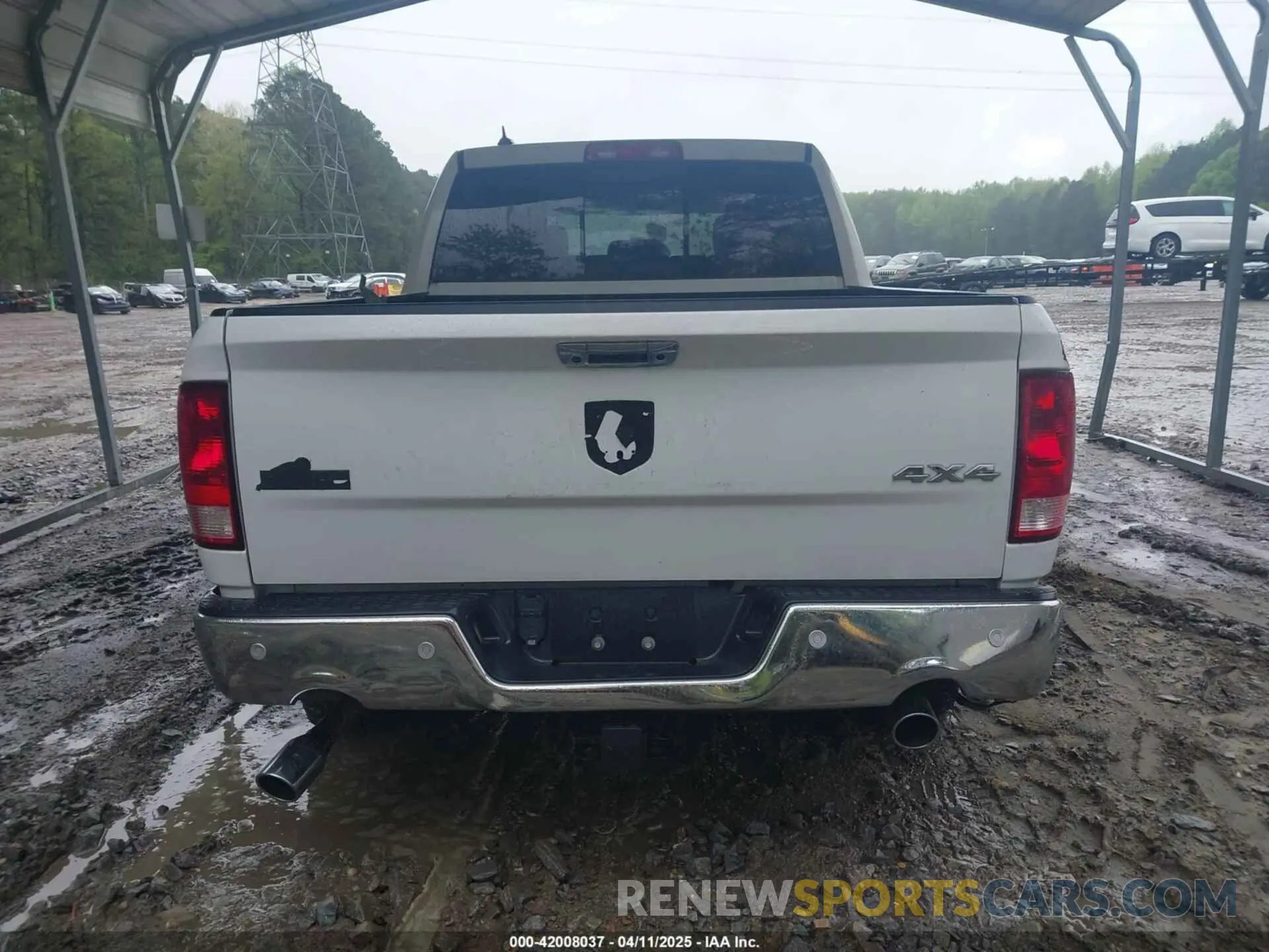 16 fotografías del automóvil dañado 1C6RR7LT1KS560992 RAM 1500 CLASSIC 2019
