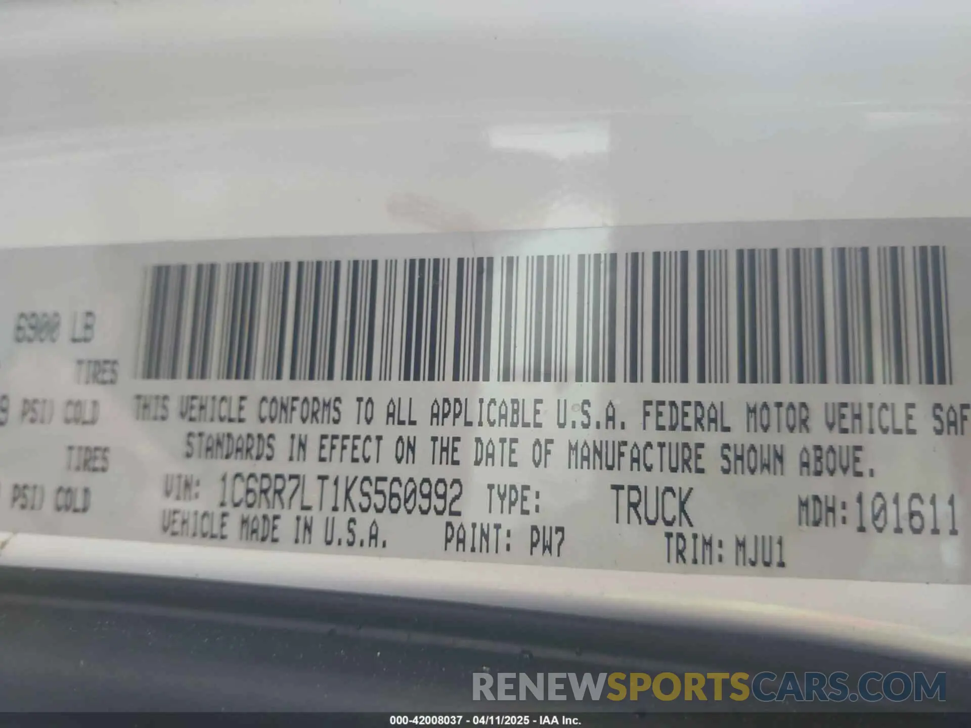 9 fotografías del automóvil dañado 1C6RR7LT1KS560992 RAM 1500 CLASSIC 2019