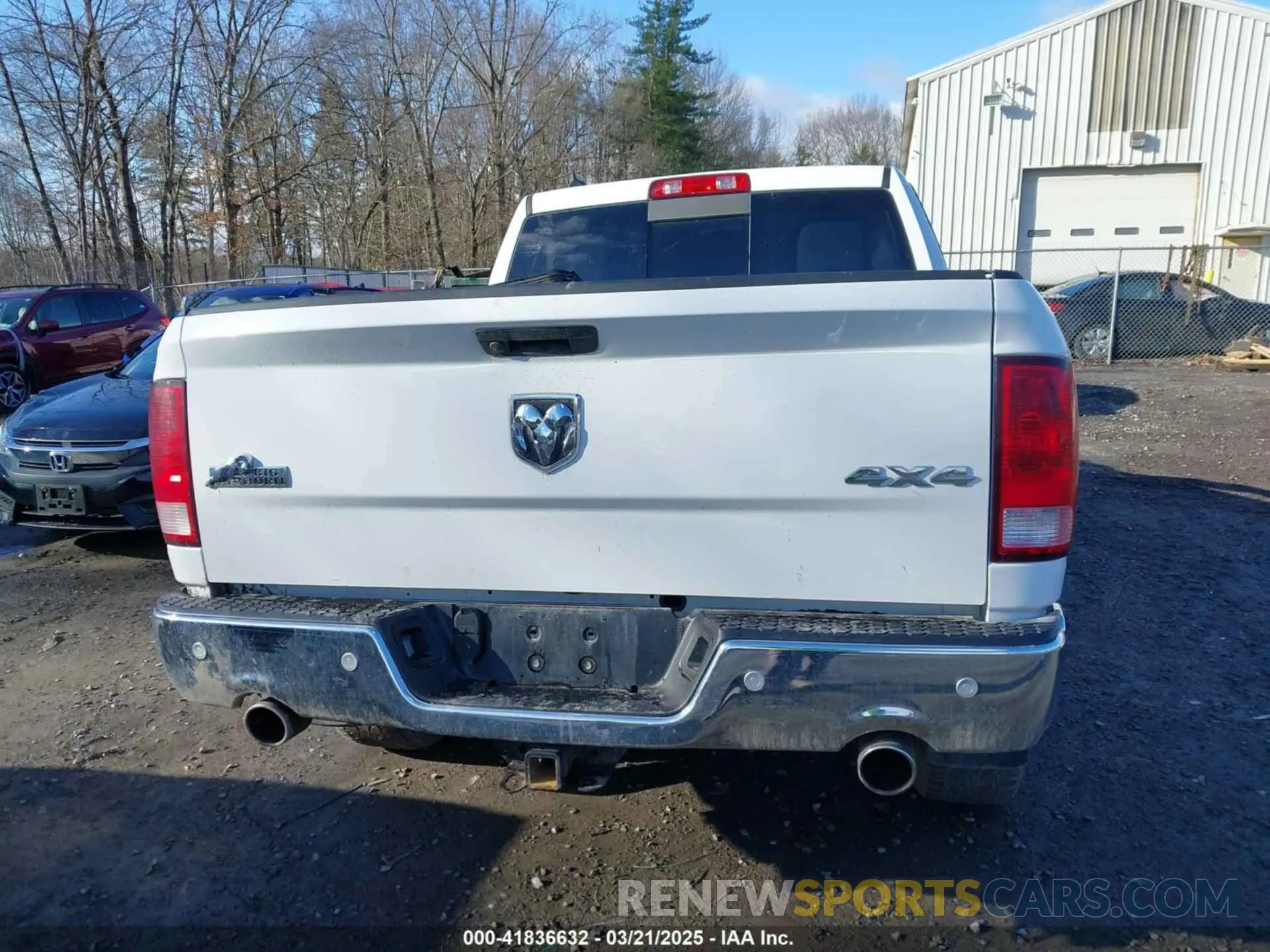 16 fotografías del automóvil dañado 1C6RR7LT2KS558085 RAM 1500 CLASSIC 2019