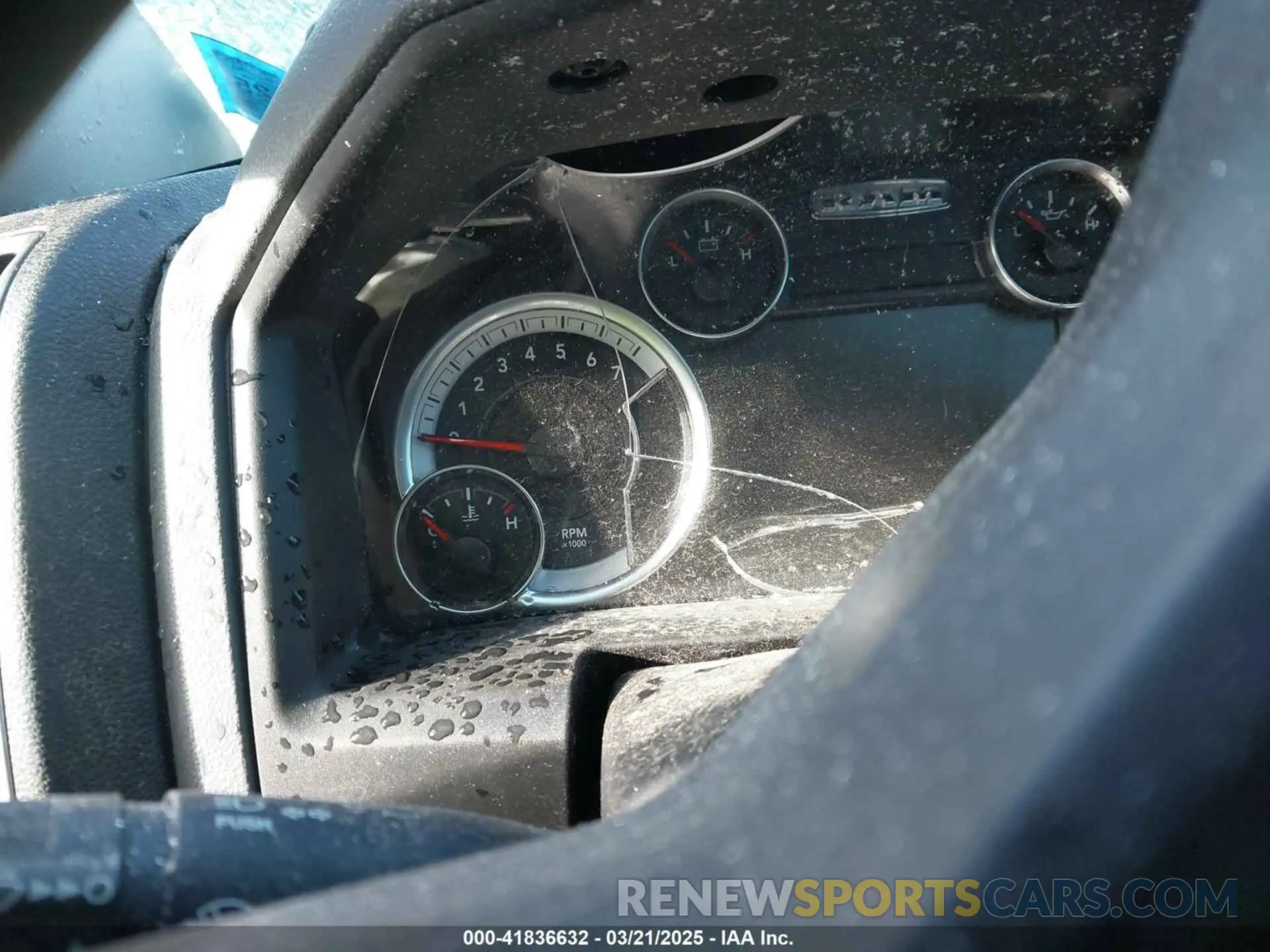 7 fotografías del automóvil dañado 1C6RR7LT2KS558085 RAM 1500 CLASSIC 2019